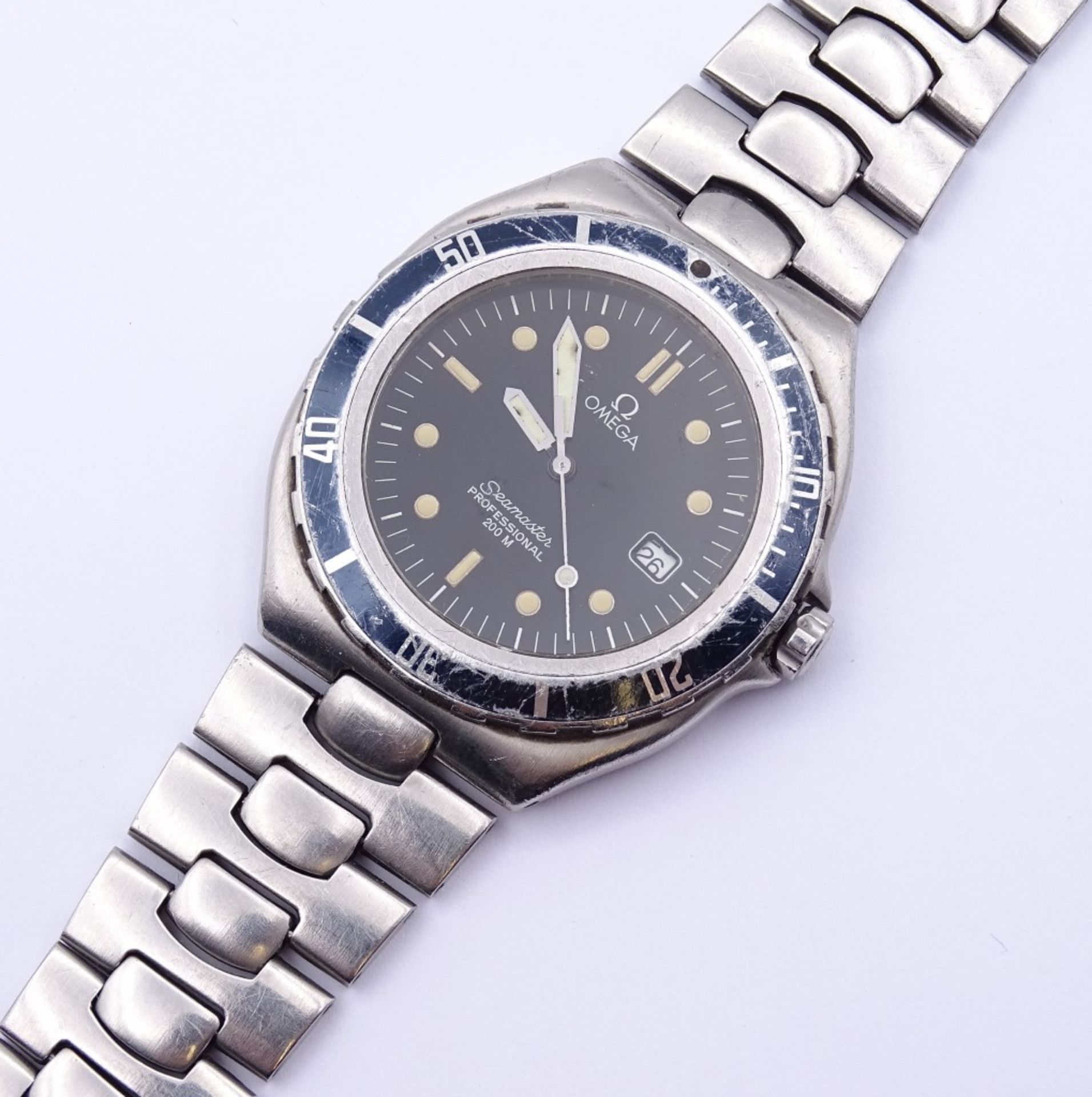 HAU "Omega Seamaster Professional 200m" Quartz,Edelstahl,mit Box und Gebrauchsanleitung,d-38,4mm,