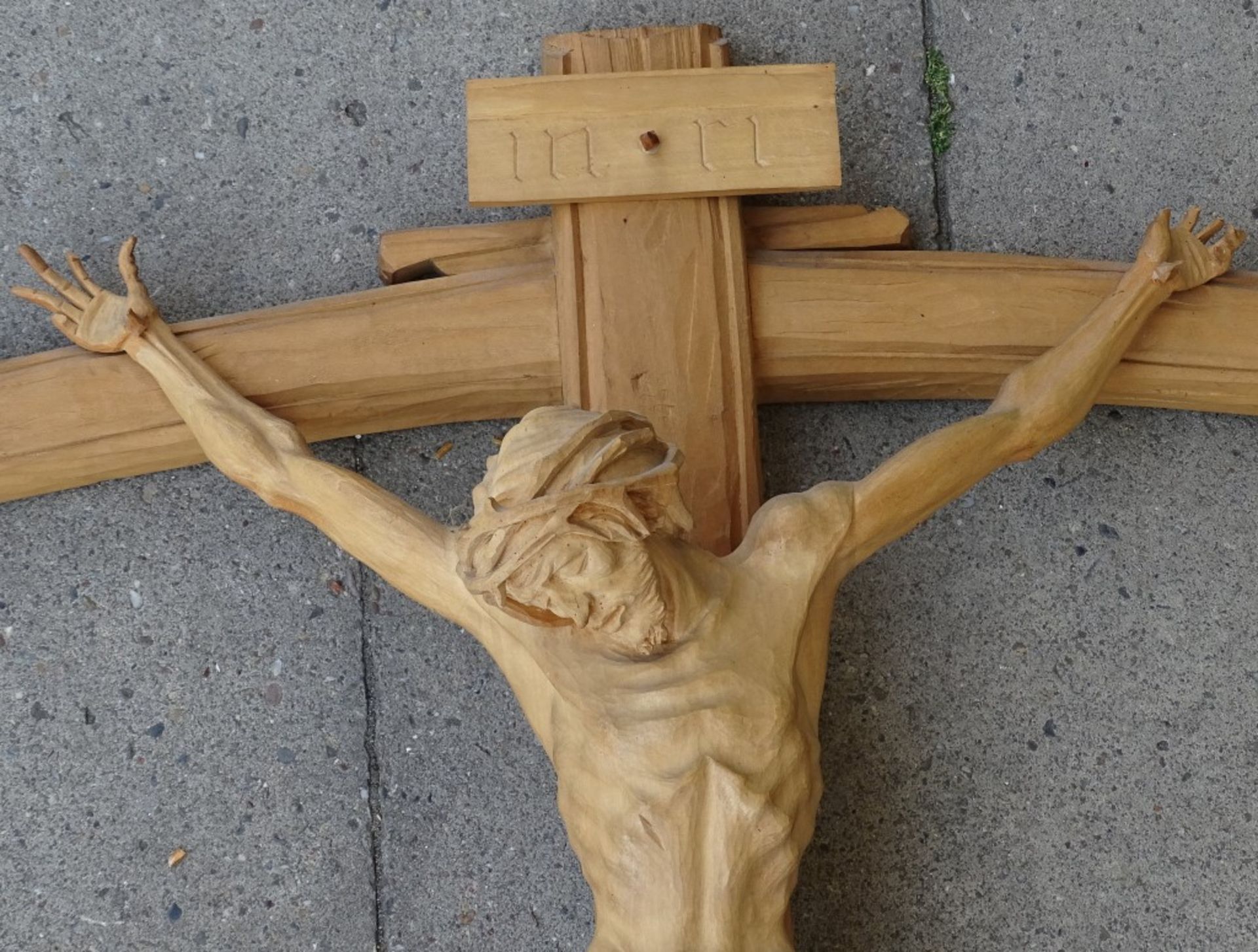 Großes Kruzifix aus Holz,Finger beschädigt,L-82 - Image 2 of 4