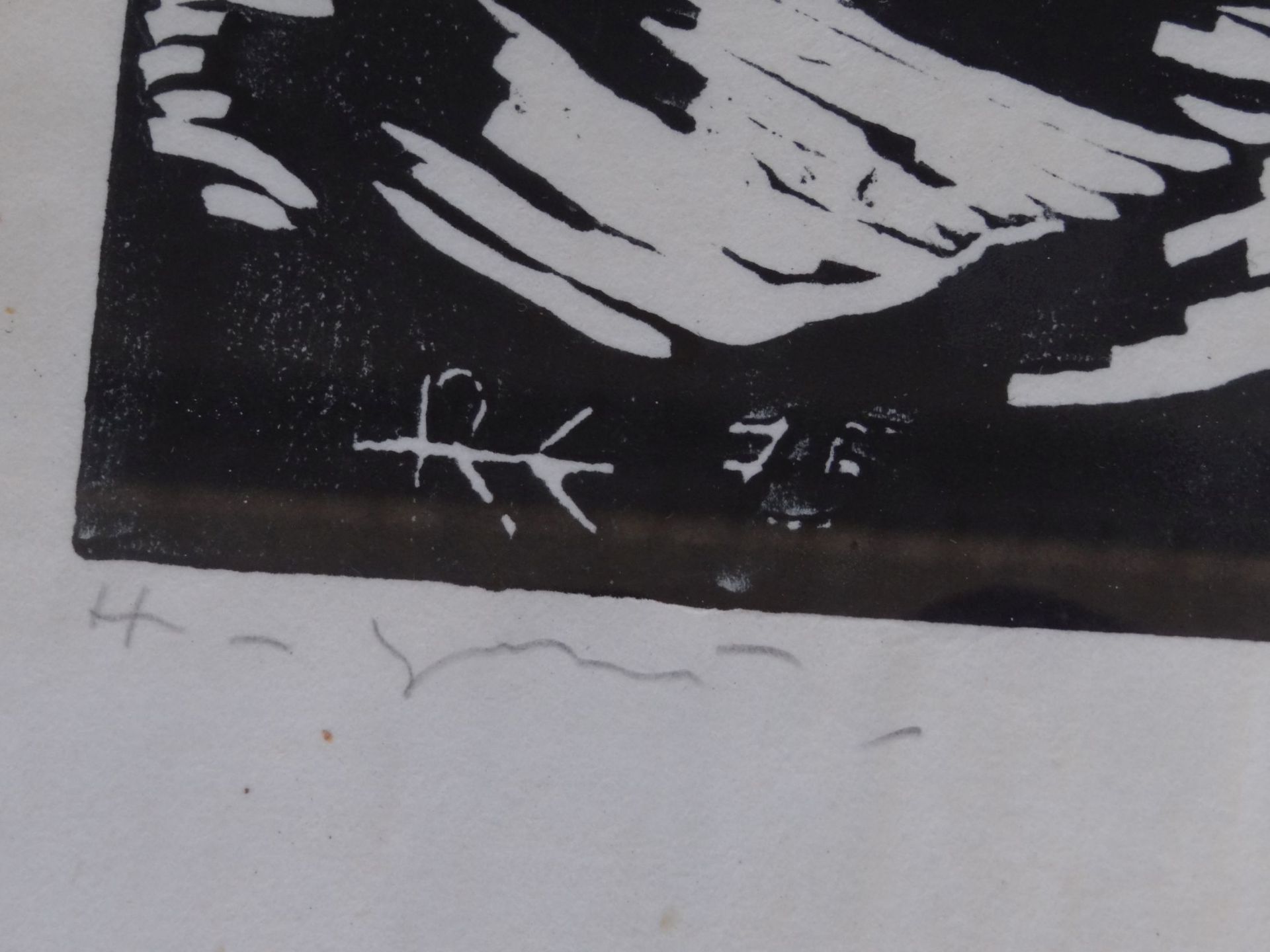 RK 75, unleserl. signiert, betitelter Holzschnitt, ger/Glas, RG 49x49 cm - Bild 3 aus 5