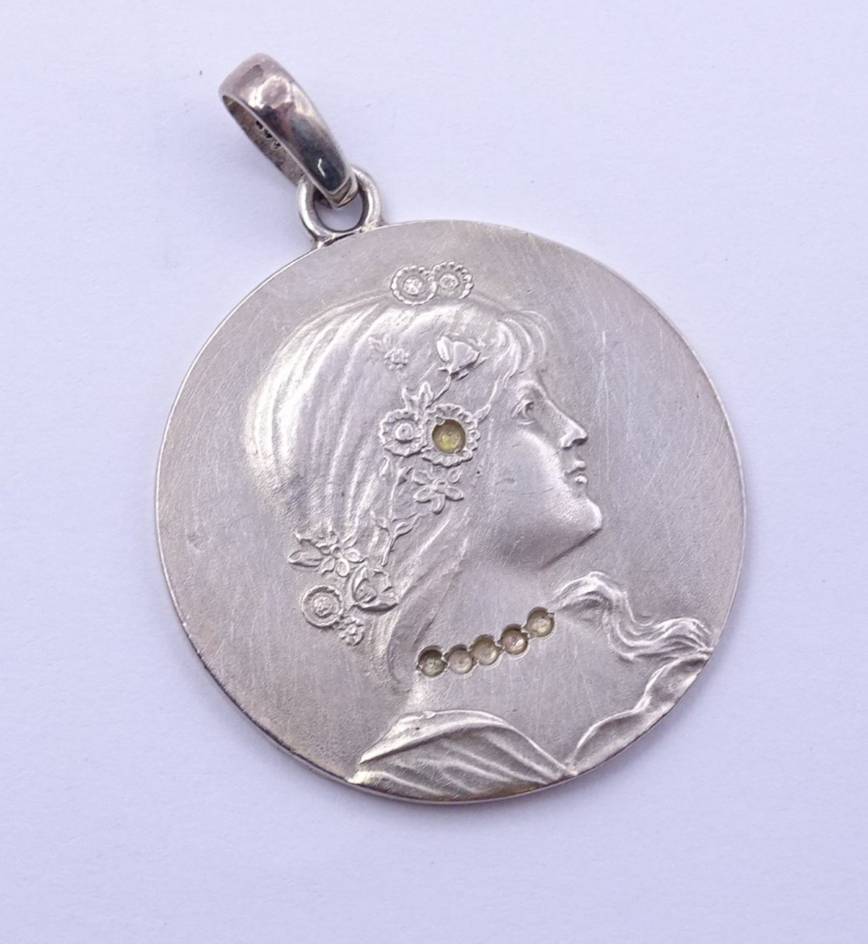 Anhänger in 900er Silber,Damen Portrait mit klaren Steinen,L- 3,6cm, 7,8gr