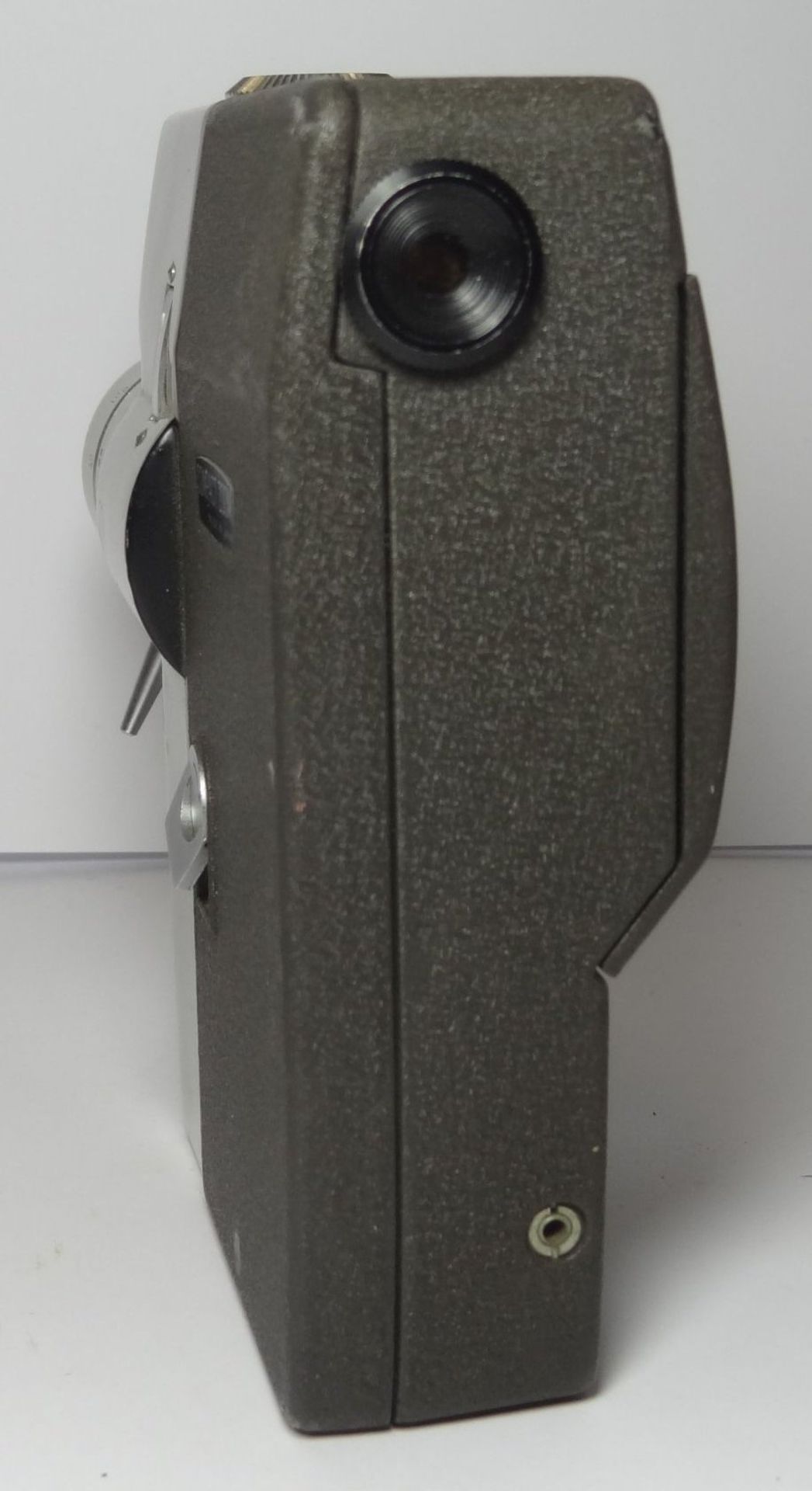 Cinemax 8III E Compactzoom Doppel 8 Filmkamera mit 1.8/12-30mm zoomoptik - Bild 4 aus 6