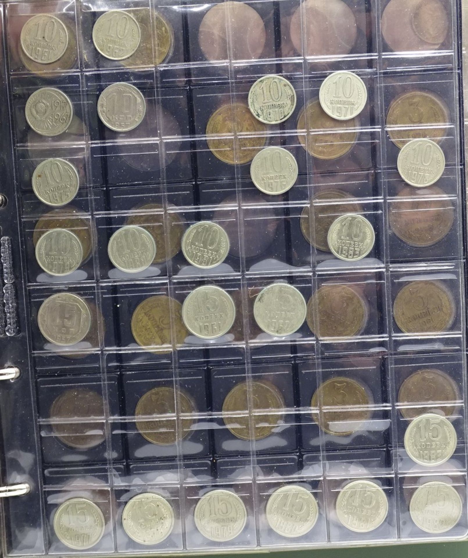Zwei Münzalben voll mit Münzen aus aller We - Bild 10 aus 10