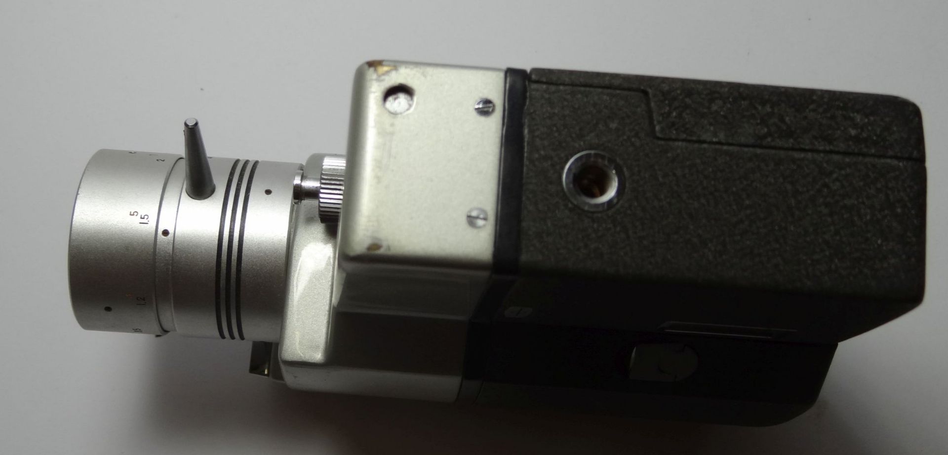 Cinemax 8III E Compactzoom Doppel 8 Filmkamera mit 1.8/12-30mm zoomoptik - Bild 6 aus 6