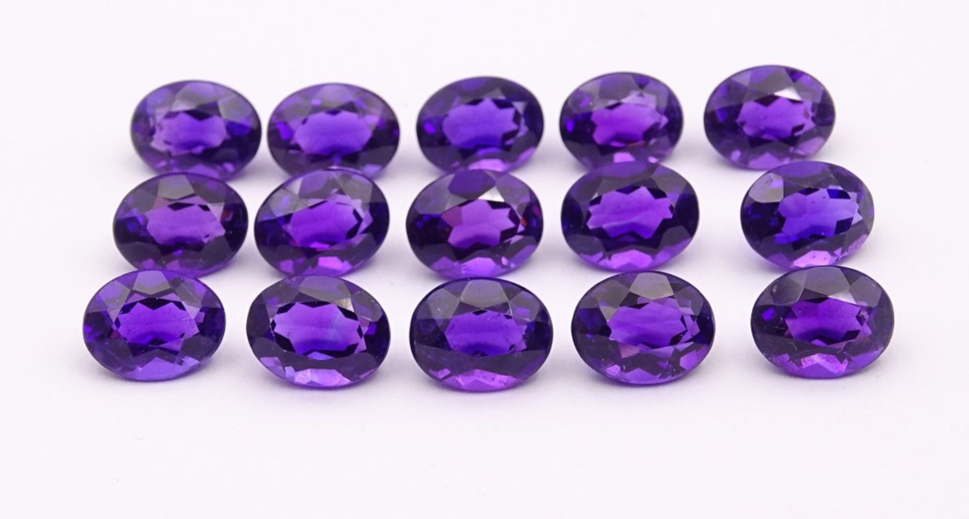 Konvolut dunkler Amethyste,zus.26,6ct.