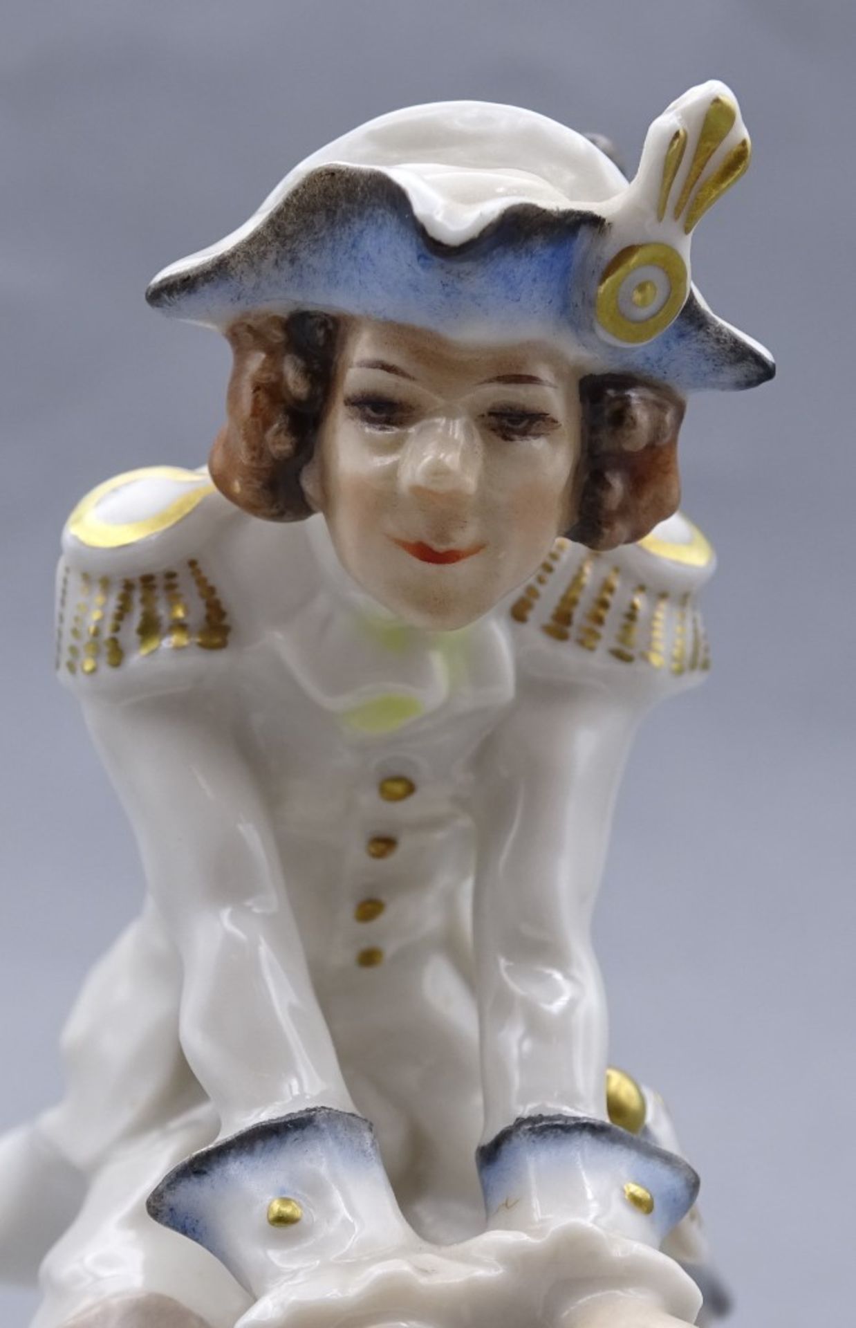 Hutschenreuther Figur- Baron Münchhausen auf der Kanonenkugel,, Entw. Karl Tutter,H-12,5cm, - Bild 6 aus 6