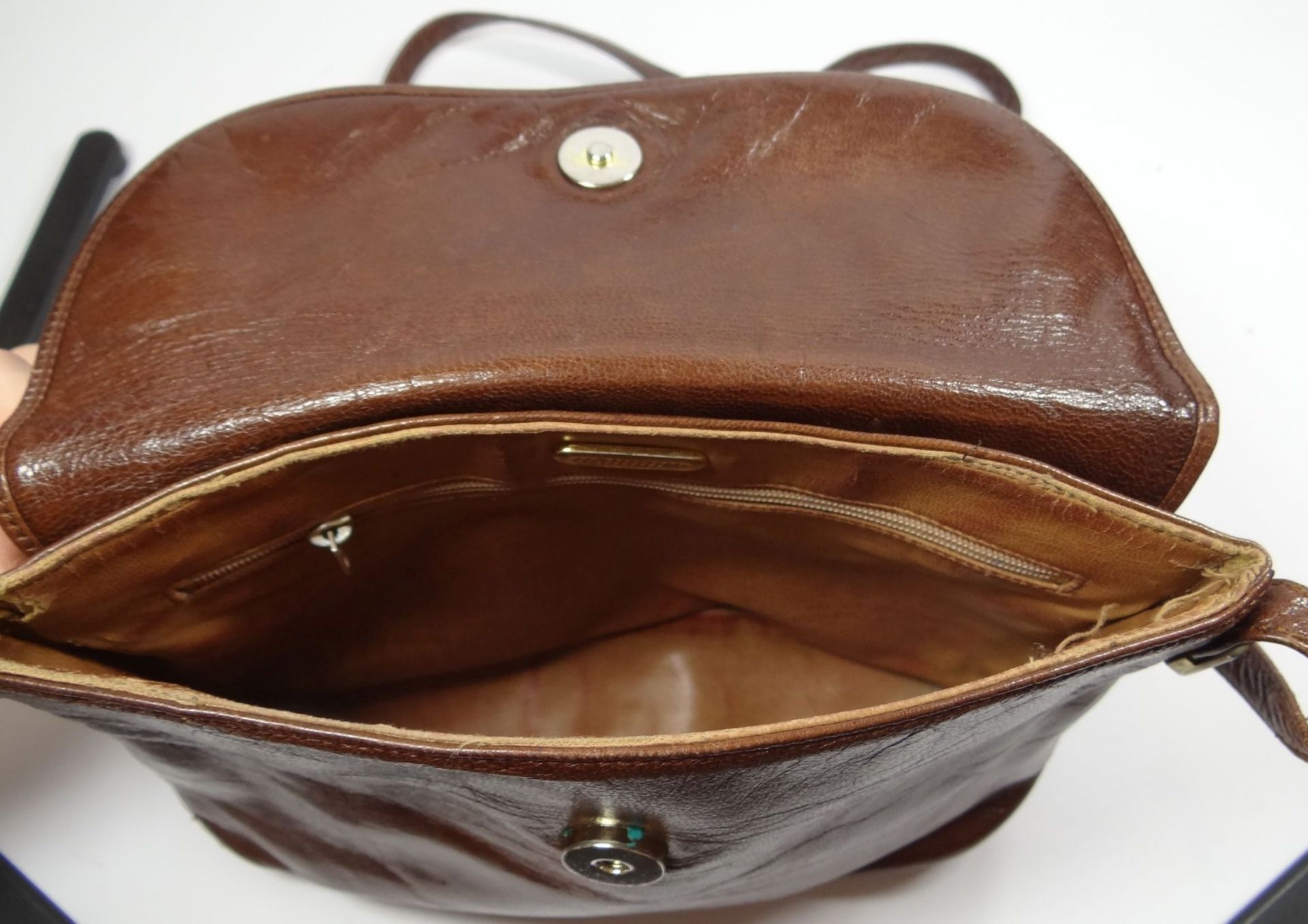 kleine Damen Ledertasche "nomini", braun, 21x26 cm - Bild 5 aus 6