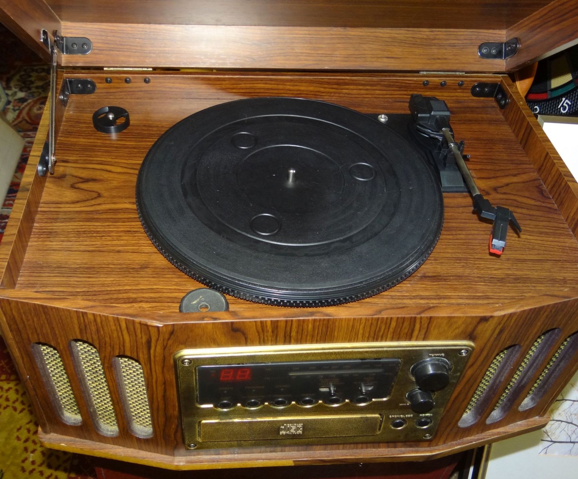 Soundmaster NR 907 R Stereoanlage Kompaktanlage CD Plattenspieler Radio, funktionstüchtig, Nr. - Bild 2 aus 3