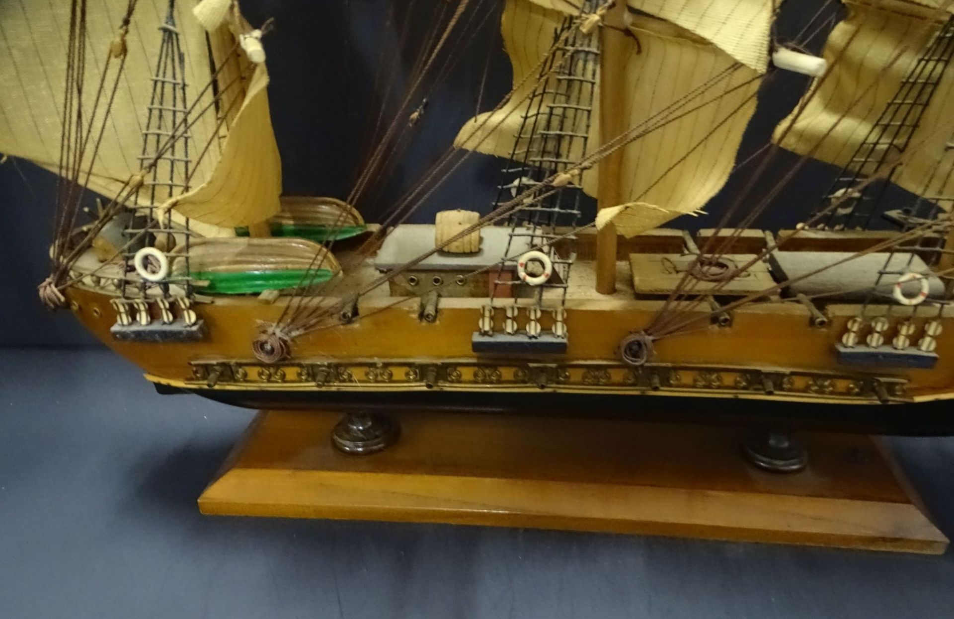 Segelschiffmodell "Fregatte Siglo XVIII", H-52 cm, L-72 cm - Bild 5 aus 7