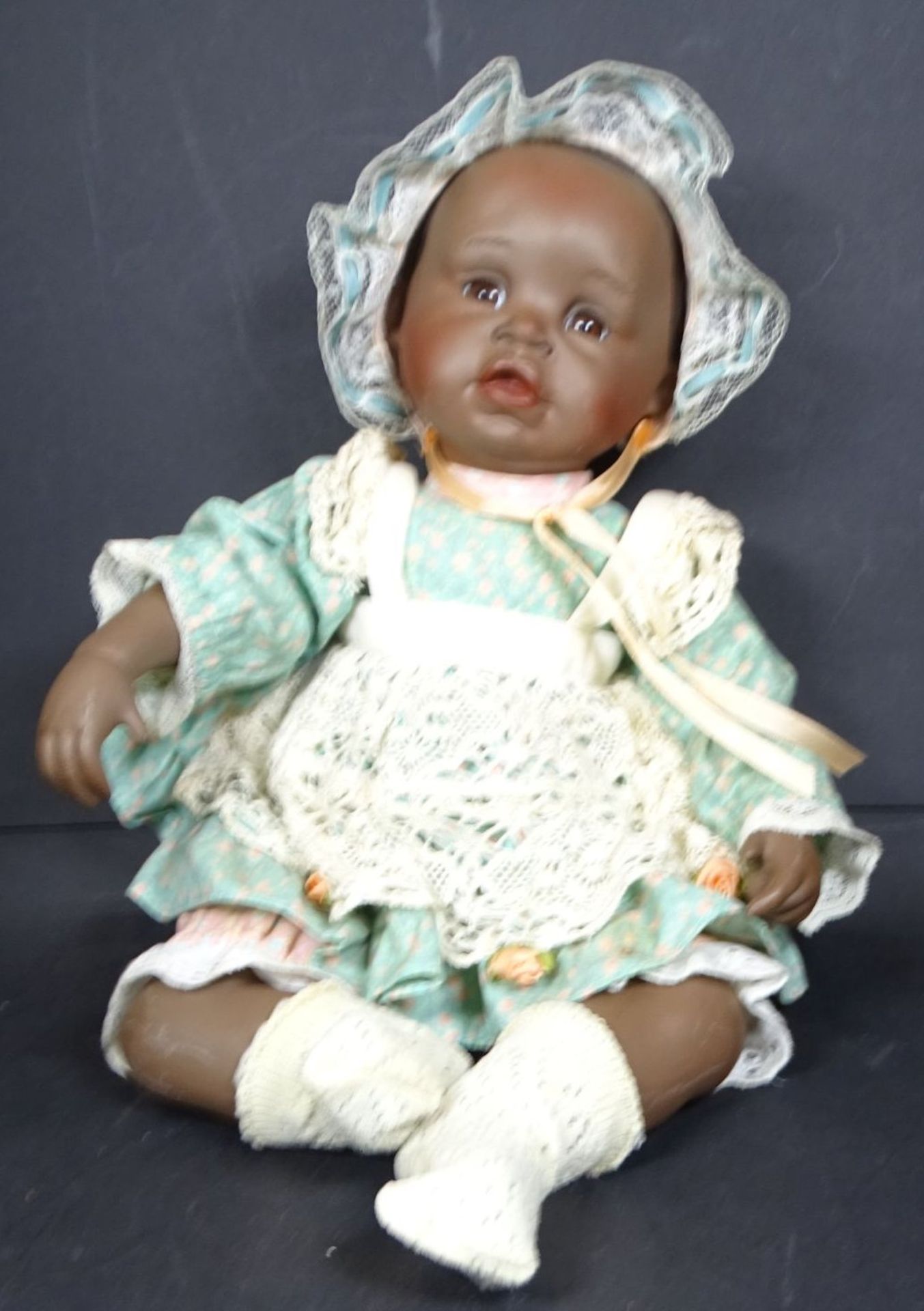Yolanda Bello Schwarzen-Babypuppe, H-23 cm,
