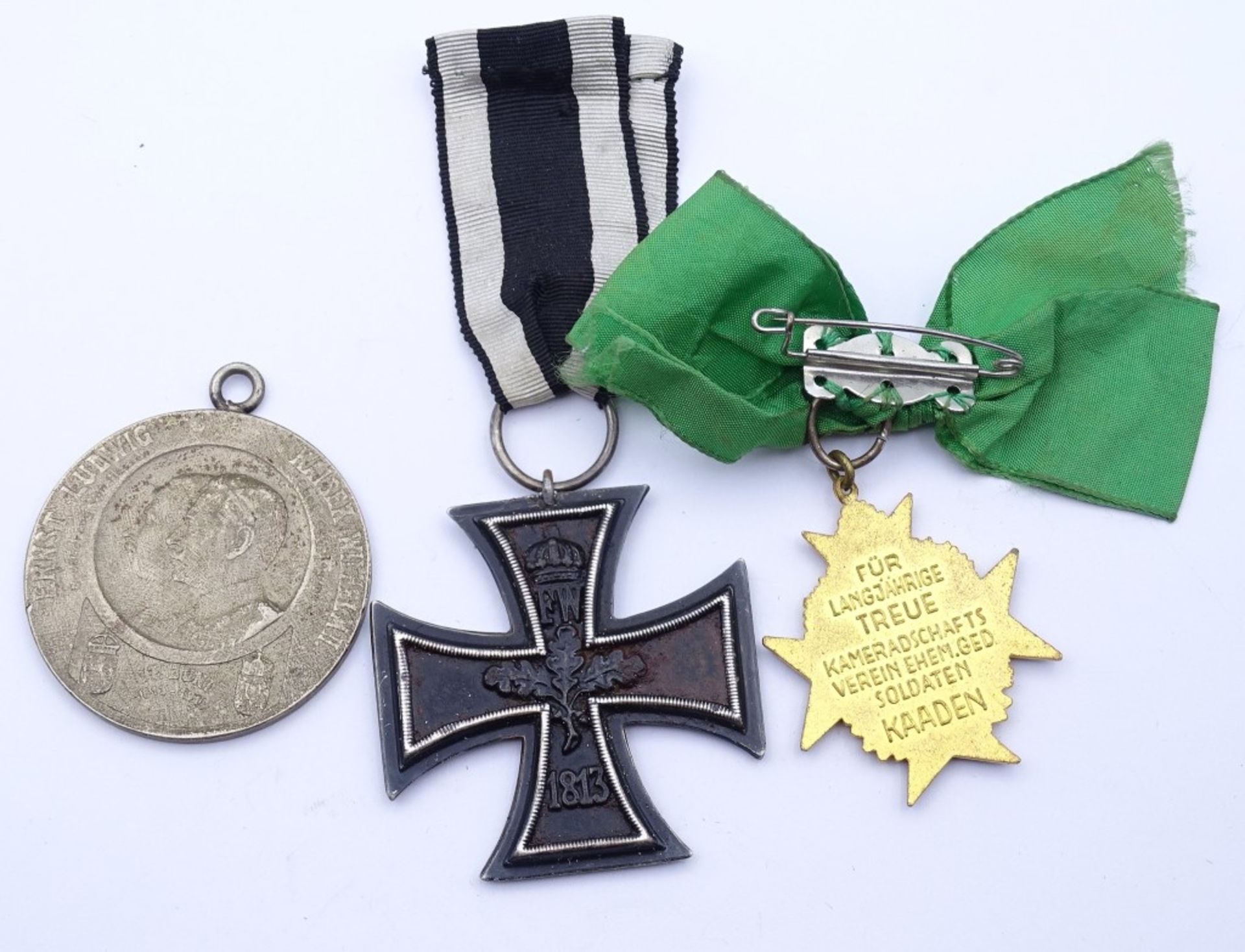 Konvolut: EK 1.WK,Treueabzeichen und Medaille Infanterie Regiment "Kaiser Wilhelm" - Bild 2 aus 2