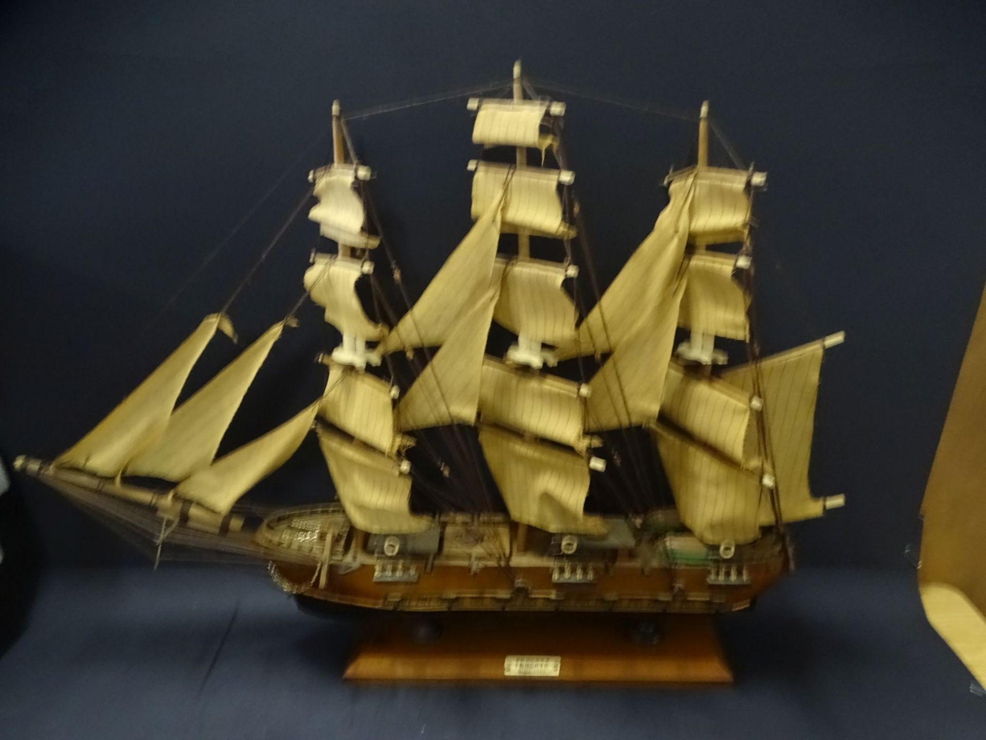 Segelschiffmodell "Fregatte Siglo XVIII", H-52 cm, L-72 cm - Bild 2 aus 7