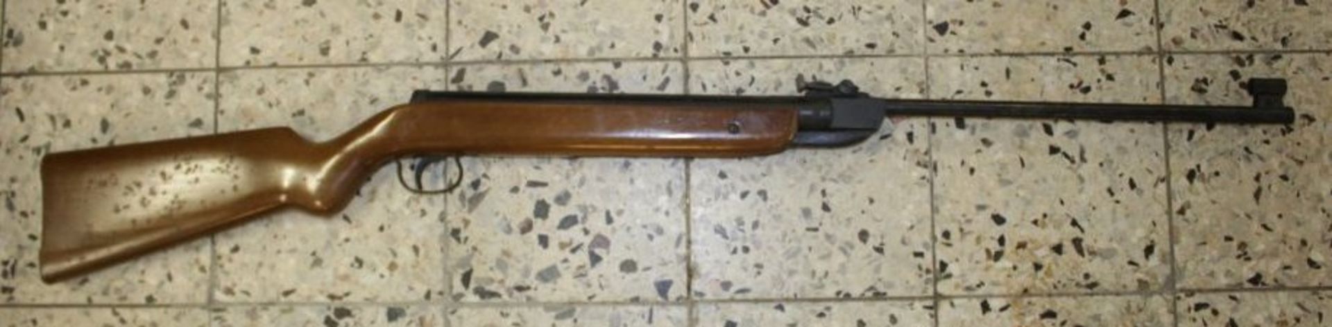 Luftgewehr, Diana, Mod. 27, Alters-u. Gebrauchsspuren, funktionstüchtig, ca. L- 105 cm.