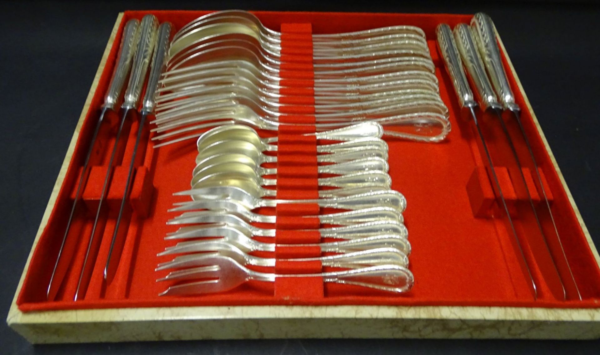 30 tg. Silberbesteck-800- "Wempe" mit Ziermonogramm MZ, L- Messer 25 cm, , ohne Messer gewogen