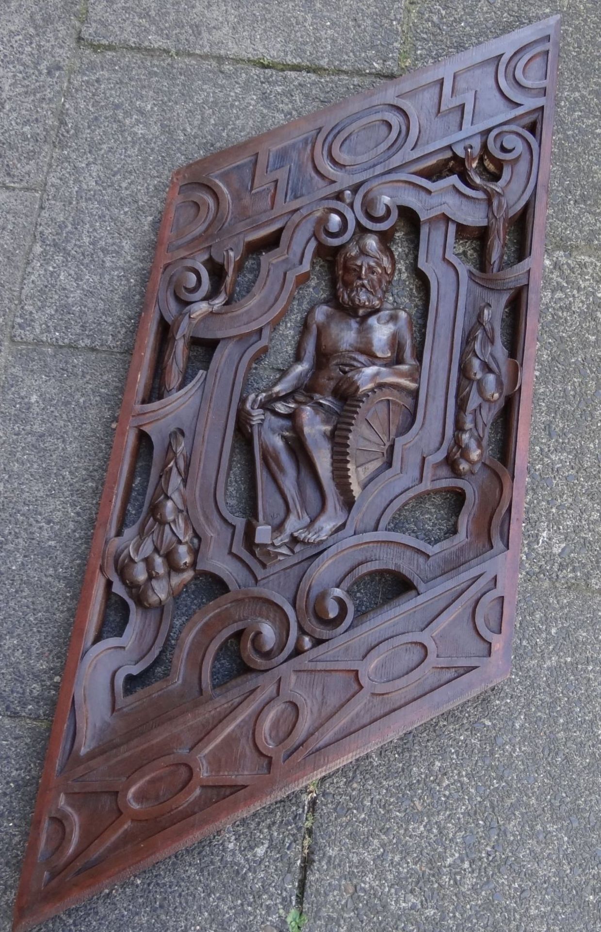 zwei Stück Treppengeländer, beschnitztes Holz , lt. Einlieferer aus dem Königsberger Rathaus???!, ( - Bild 2 aus 9
