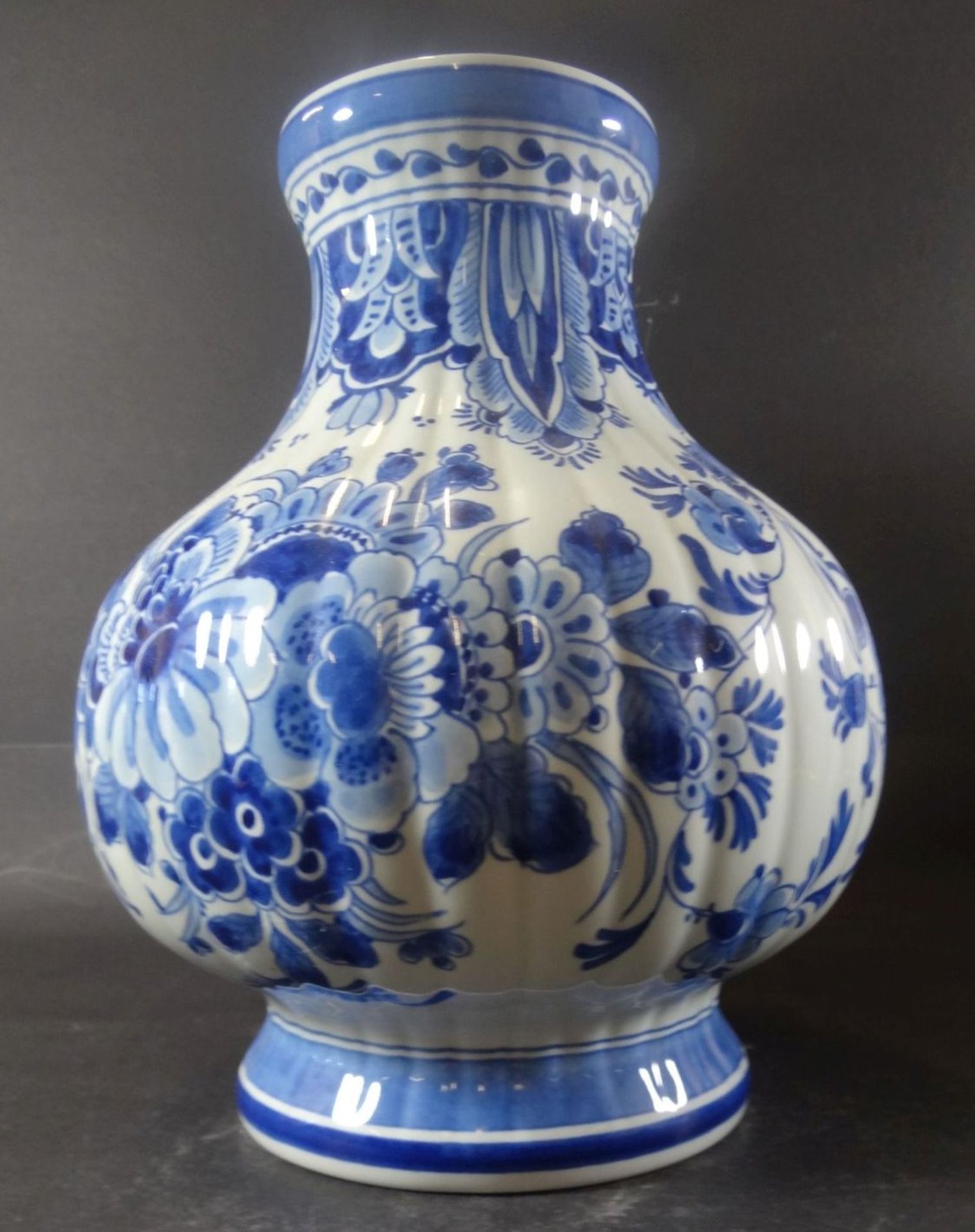 gr. Vase "Konniglike Porcelayne fles" Delft, H-24 cm, D-18 cm