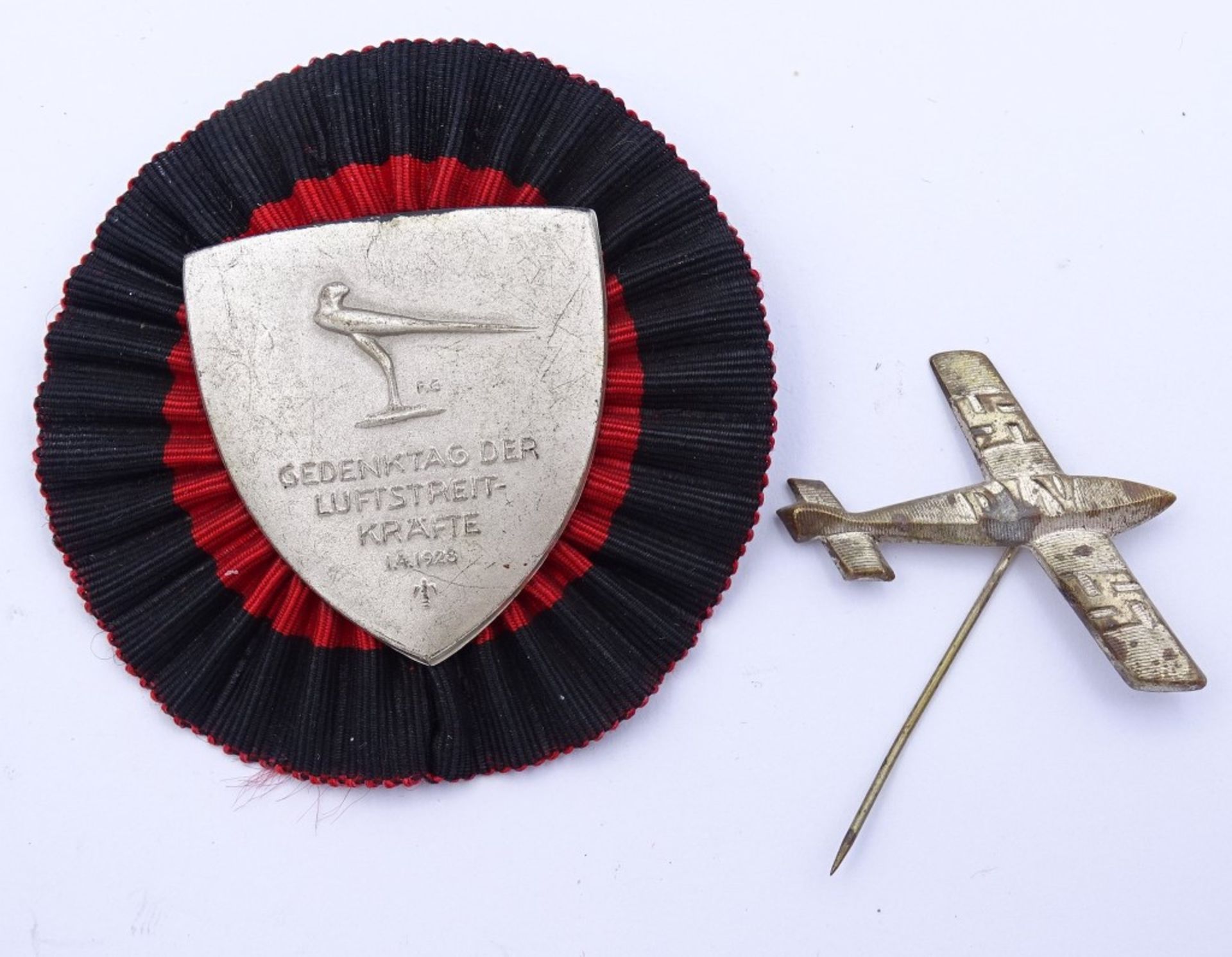 Abzeichen 1928 "Gedenktag der Luftstreitkräfte" und Nadel DLV mit Hoheitszeichen