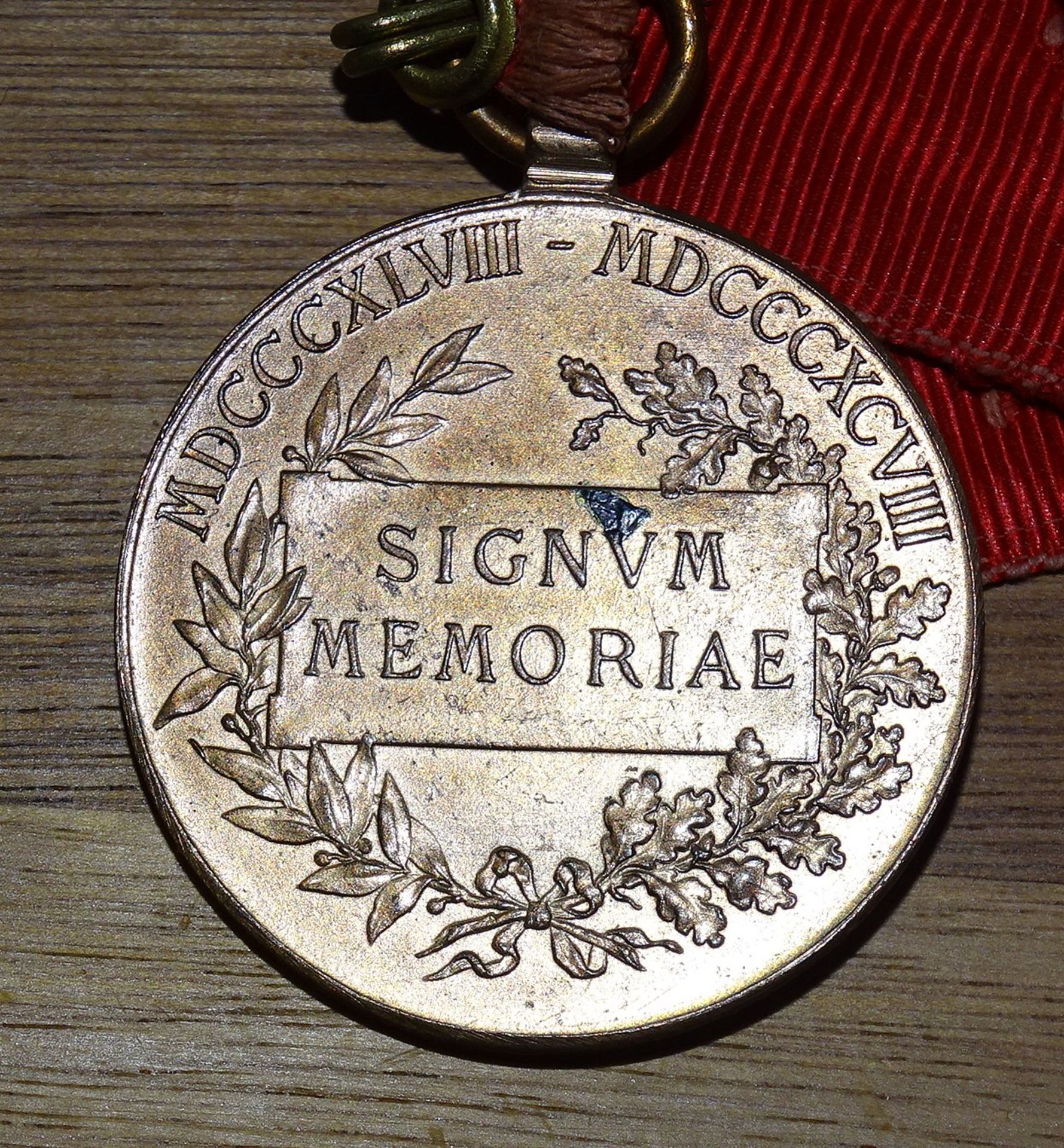 österreichische Gedenkmedaille, Kaiser Franz Josef und 1848-1908, diesmal in lateinischen Zahlen, am - Bild 3 aus 3