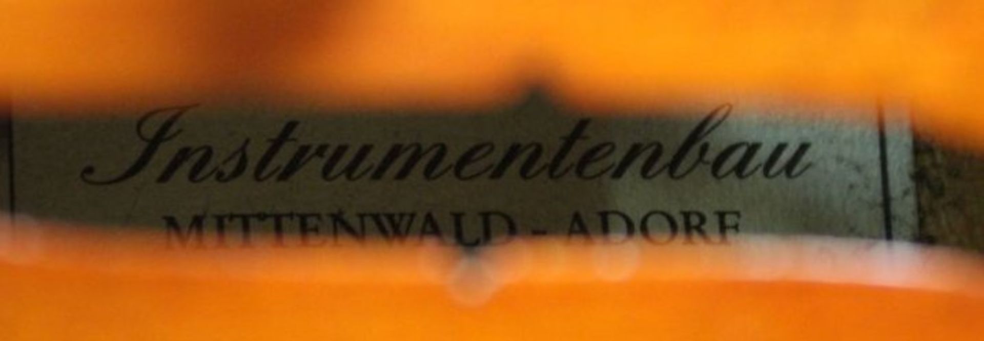 Geige, innen Klebeetikett "Intrumentenbau Mittenwald -Adorf", guter Zustand, anbei Bogen, L-57cm, in - Bild 7 aus 9