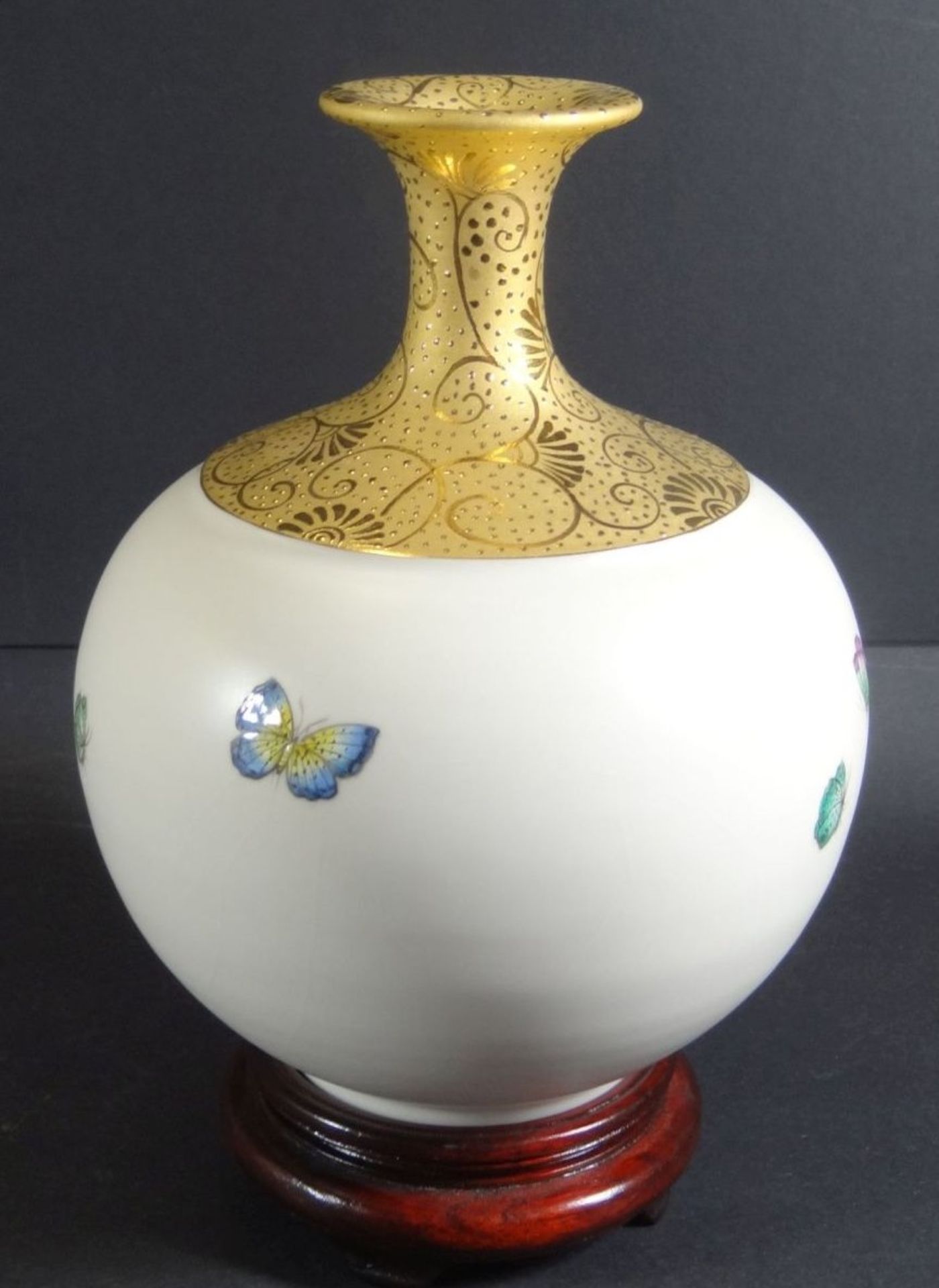 China-Vase in Karton mit Widmung, H-18 cm - Bild 7 aus 10