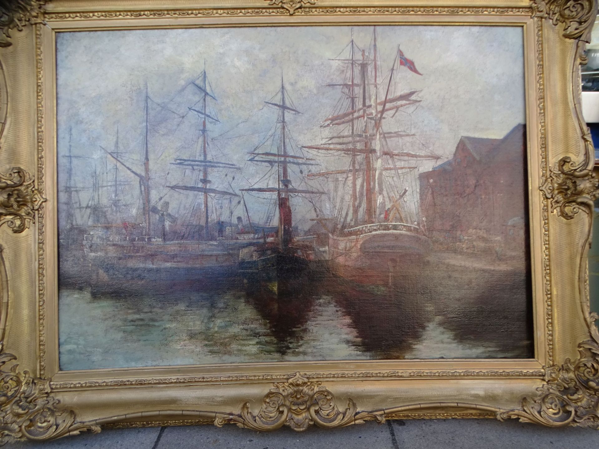 anonym, Segelschiffe im Hafen, Öl/Leinen, alt und beschädigt gerahmt, RG 70x90 cm, um 190 - Bild 3 aus 8