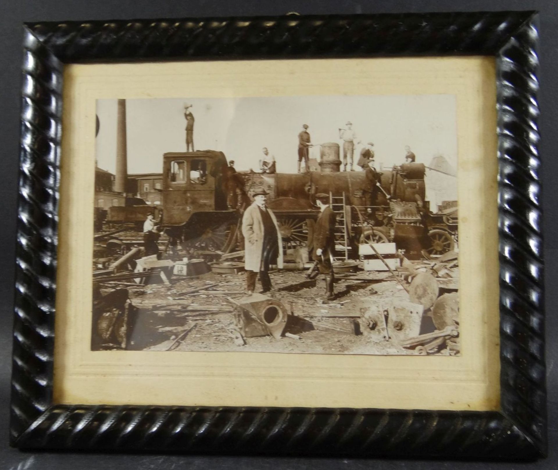 orig. Foto einer Lokomotiven Reparatur oder ähnliches, um 1900, ger/Glas, 20,5x24,5 c