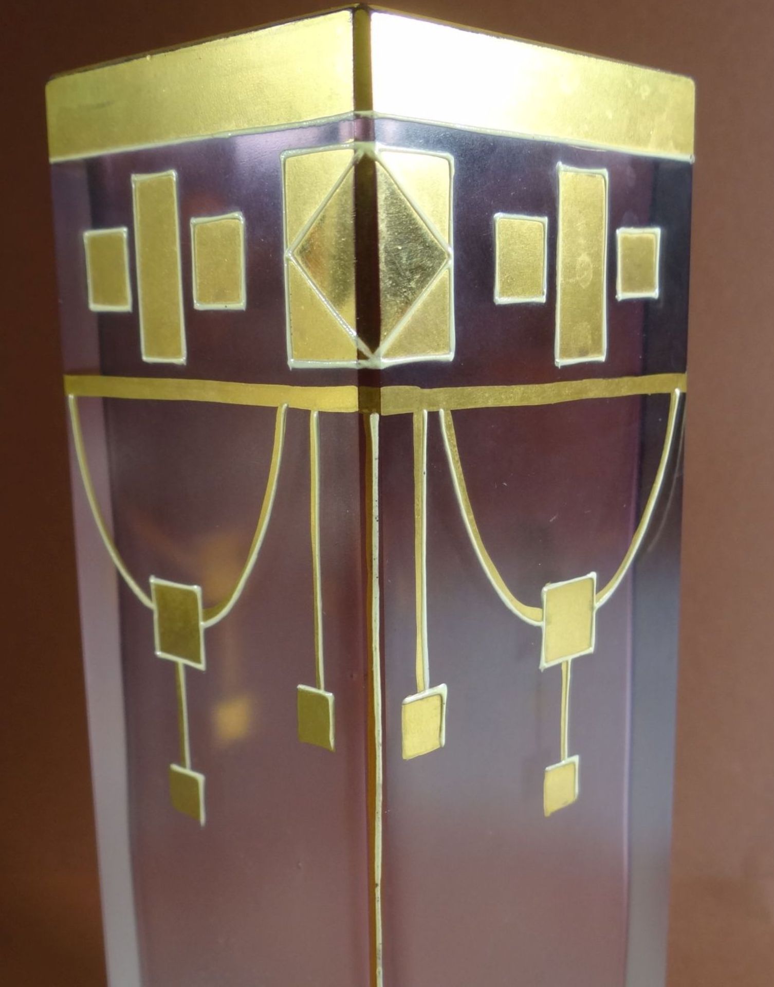 kl. Jugendstil-Vase mit geometr. Golddekor, H-16 cm, 7x7 cm, guter Zustand - Bild 5 aus 6
