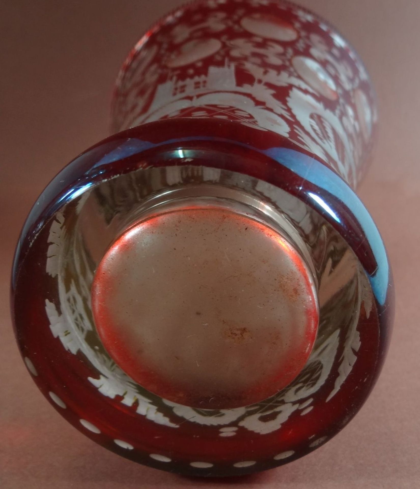 bohmischer Randftbecher, Überfangglas, umlaufend beschliffen, H-12 cm, D-9 cm, ält - Bild 6 aus 6