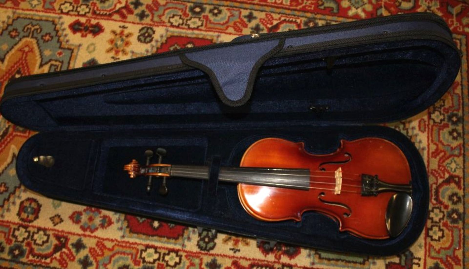 Geige, innen Klebeetikett "Intrumentenbau Mittenwald -Adorf", guter Zustand, anbei Bogen, L-57cm, in - Bild 9 aus 9