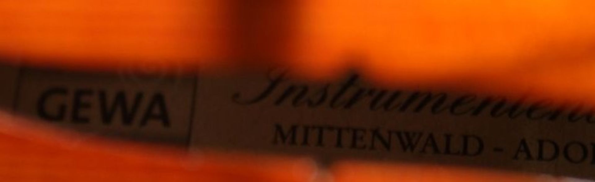 Geige, innen Klebeetikett "Intrumentenbau Mittenwald -Adorf", guter Zustand, anbei Bogen, L-57cm, in - Bild 8 aus 9