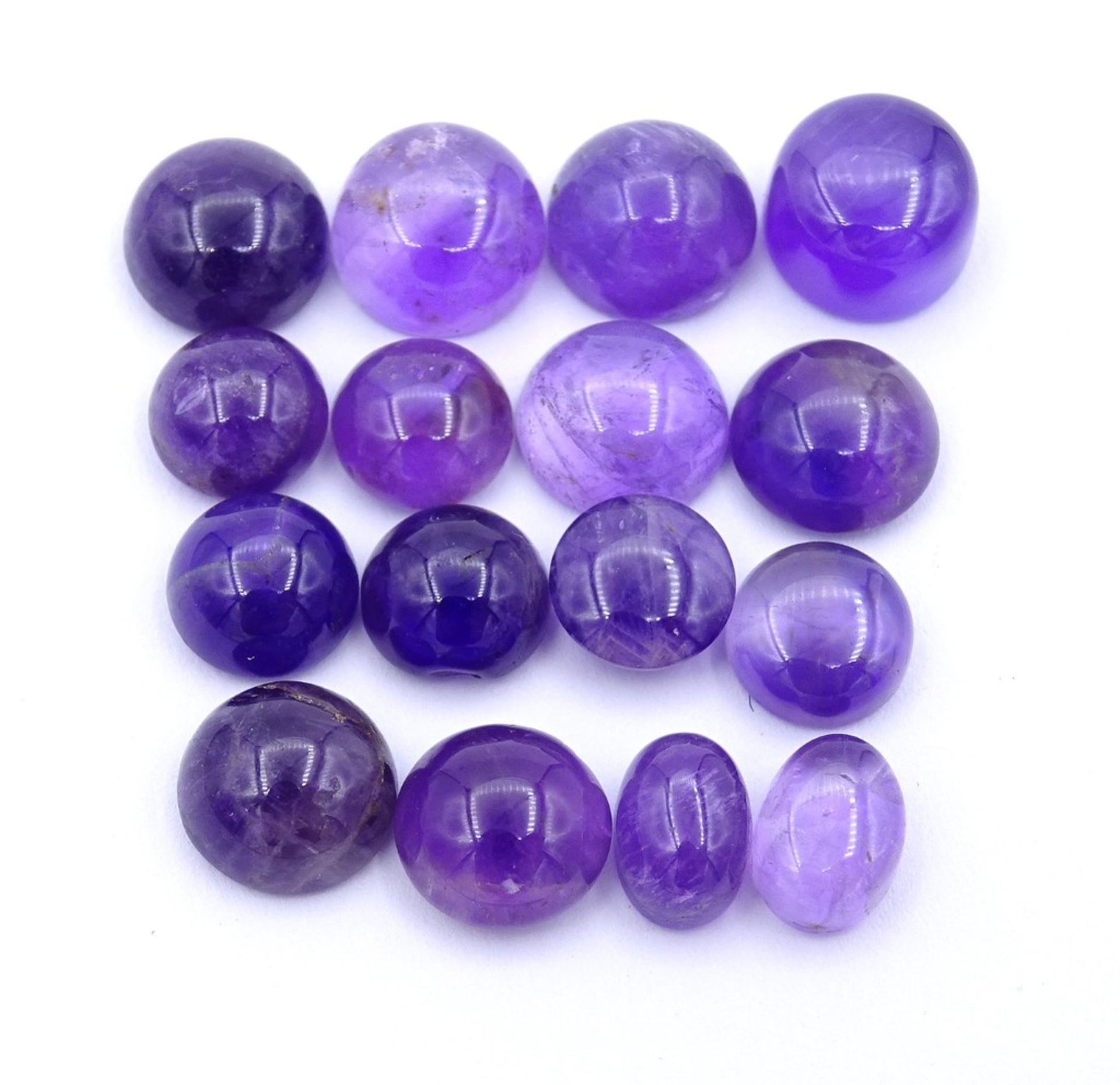 Konvolut natürlicher Amethyste zus. 26ct - Bild 2 aus 3