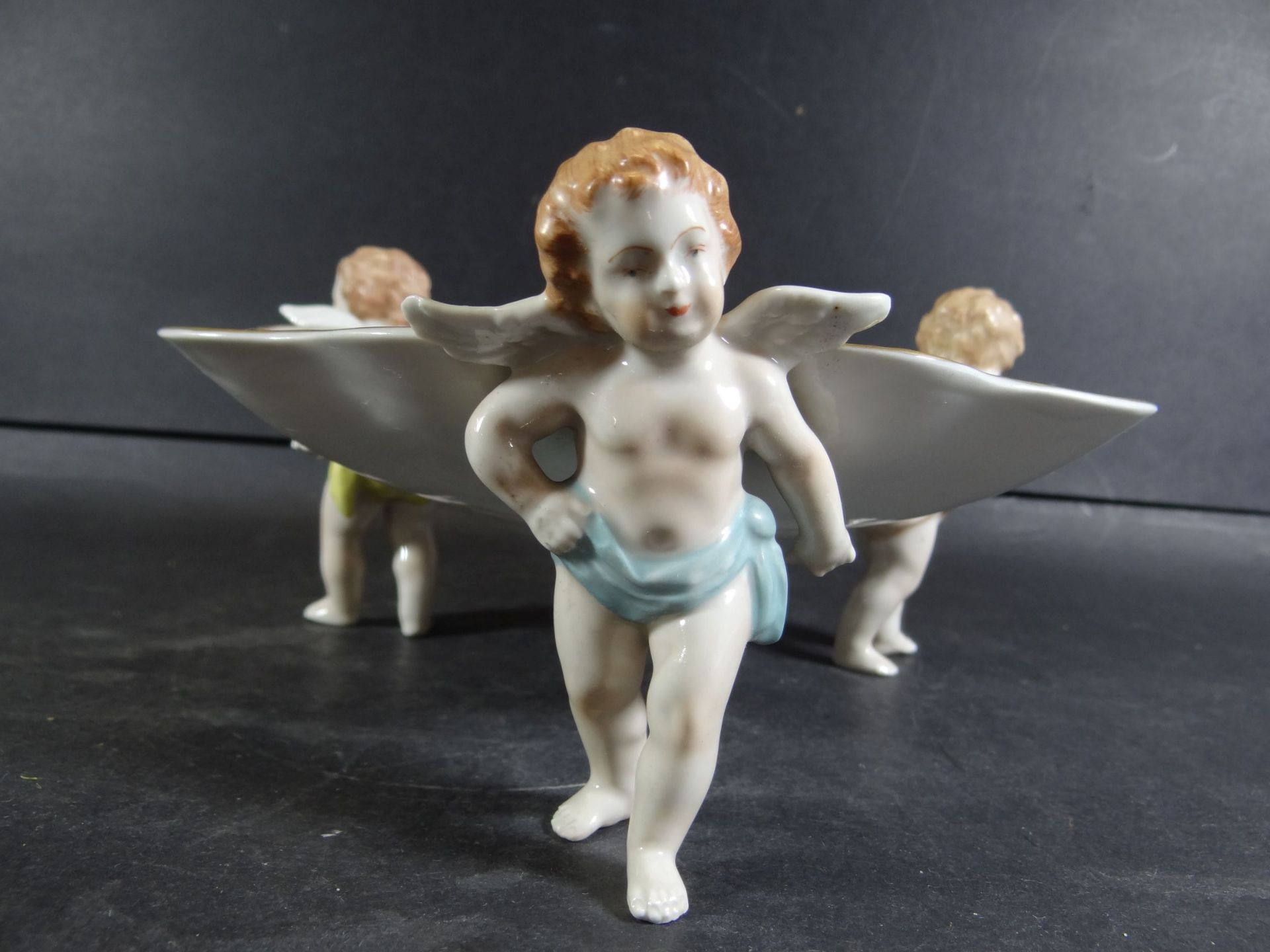 Anbietschale, getragen von 3 Putti "Potschappel Dresden" gut erhalten, H-10 cm, D-19 cm - Image 4 of 8