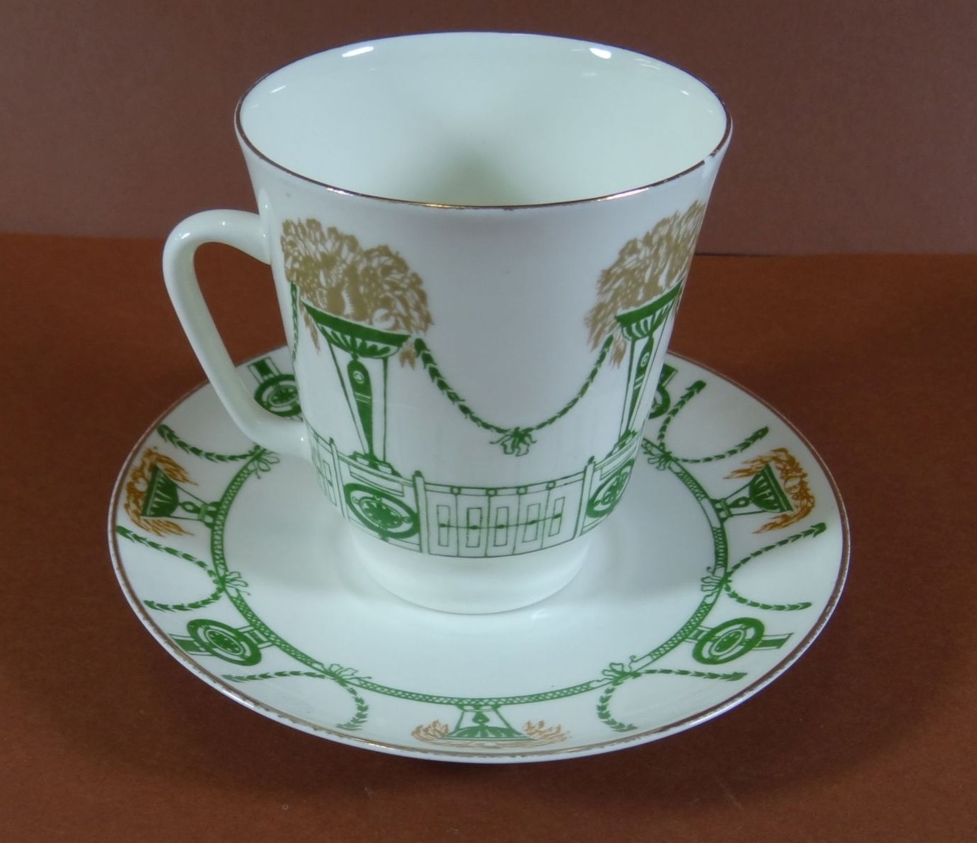 Jugendstil-Tasse mit U.T. "Lomonossov" Leningrad, Rand mit Chip und Riss - Image 5 of 7