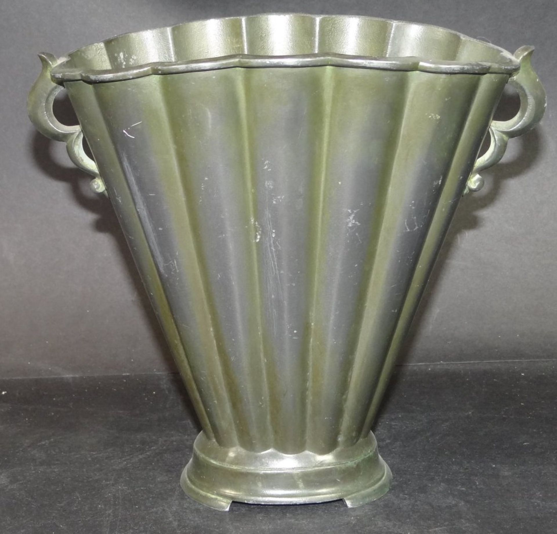 Just Andersen 1894-1943, grosse ovoide Vase, Metall, H-16 cm, B-16 cm