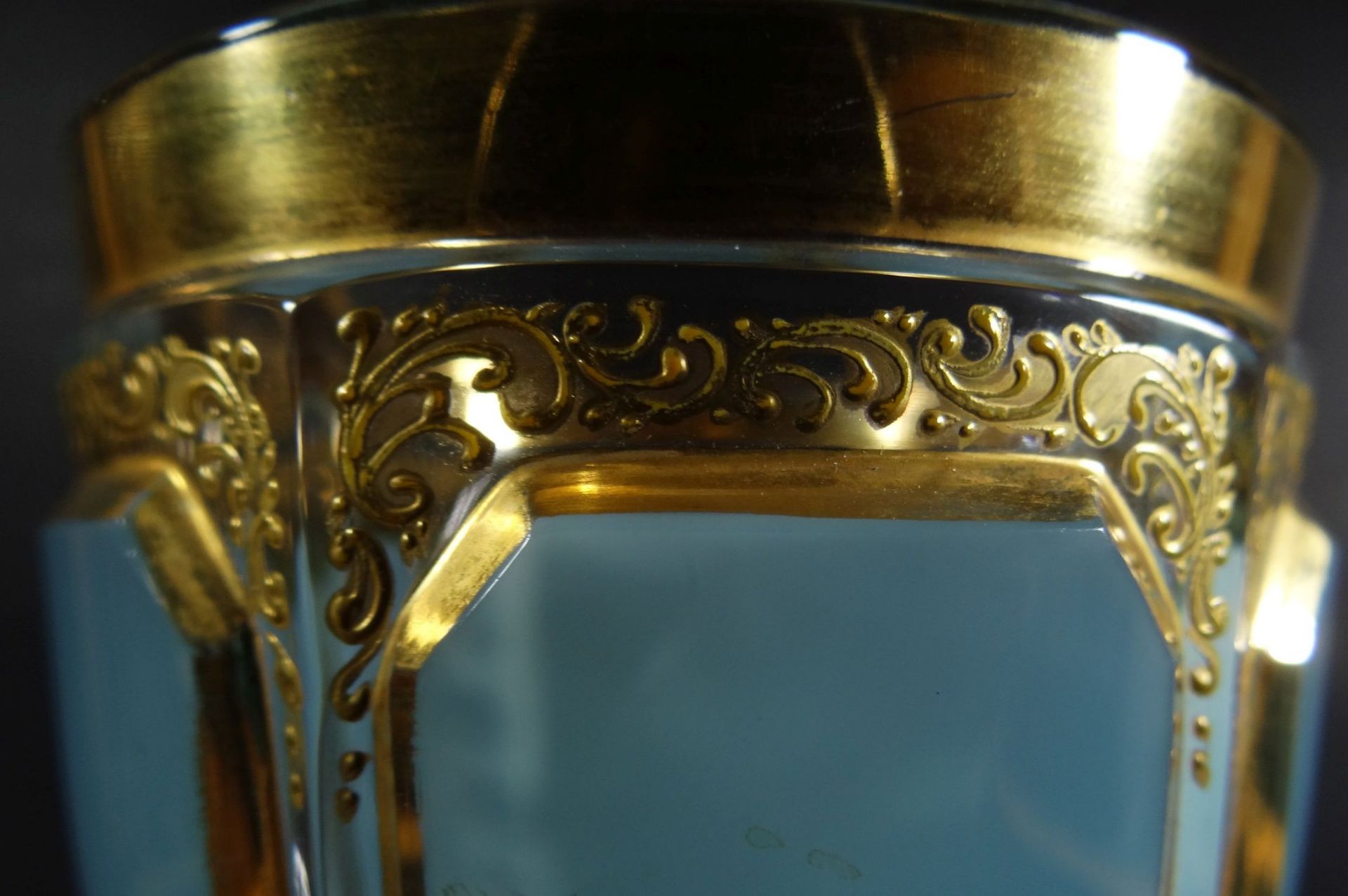 hohes Stengelglas, aufwendiges Golddekor, tw. berieben, H-26 cm - Bild 5 aus 10