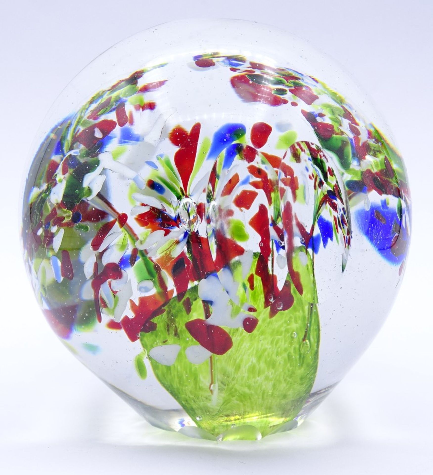 Paperweight mit weißen,blauen,roten und grünen Einschmelzungen,H- 9,2 - Image 3 of 4