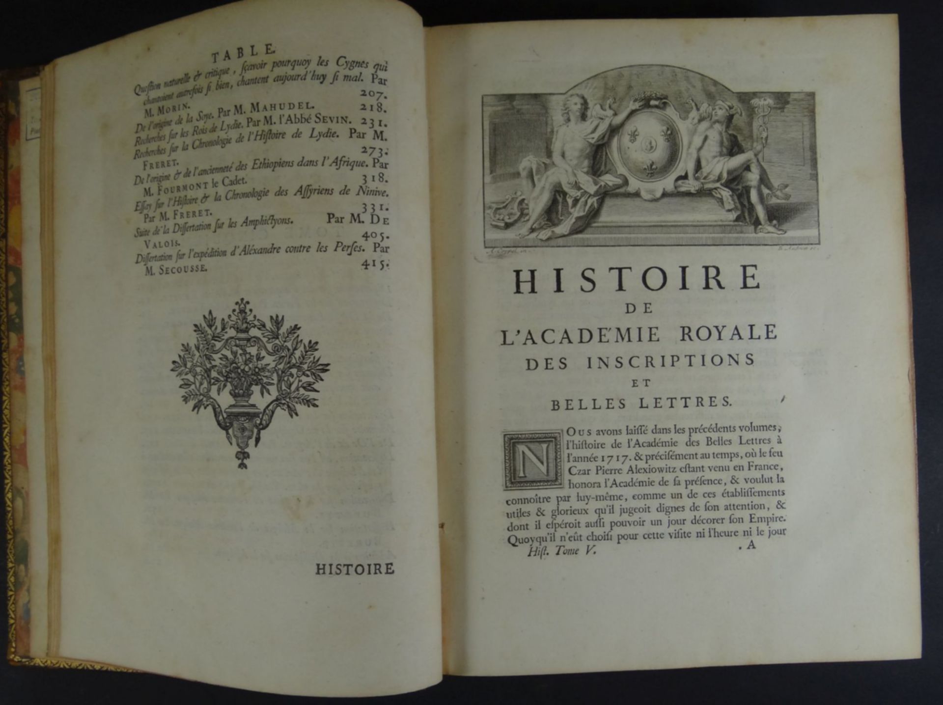 "Histioire de LAkademie de Royale" 1729, Ledereinband, nach Seite 32 ausgehöhlt mit Geheimversteck - Bild 6 aus 9