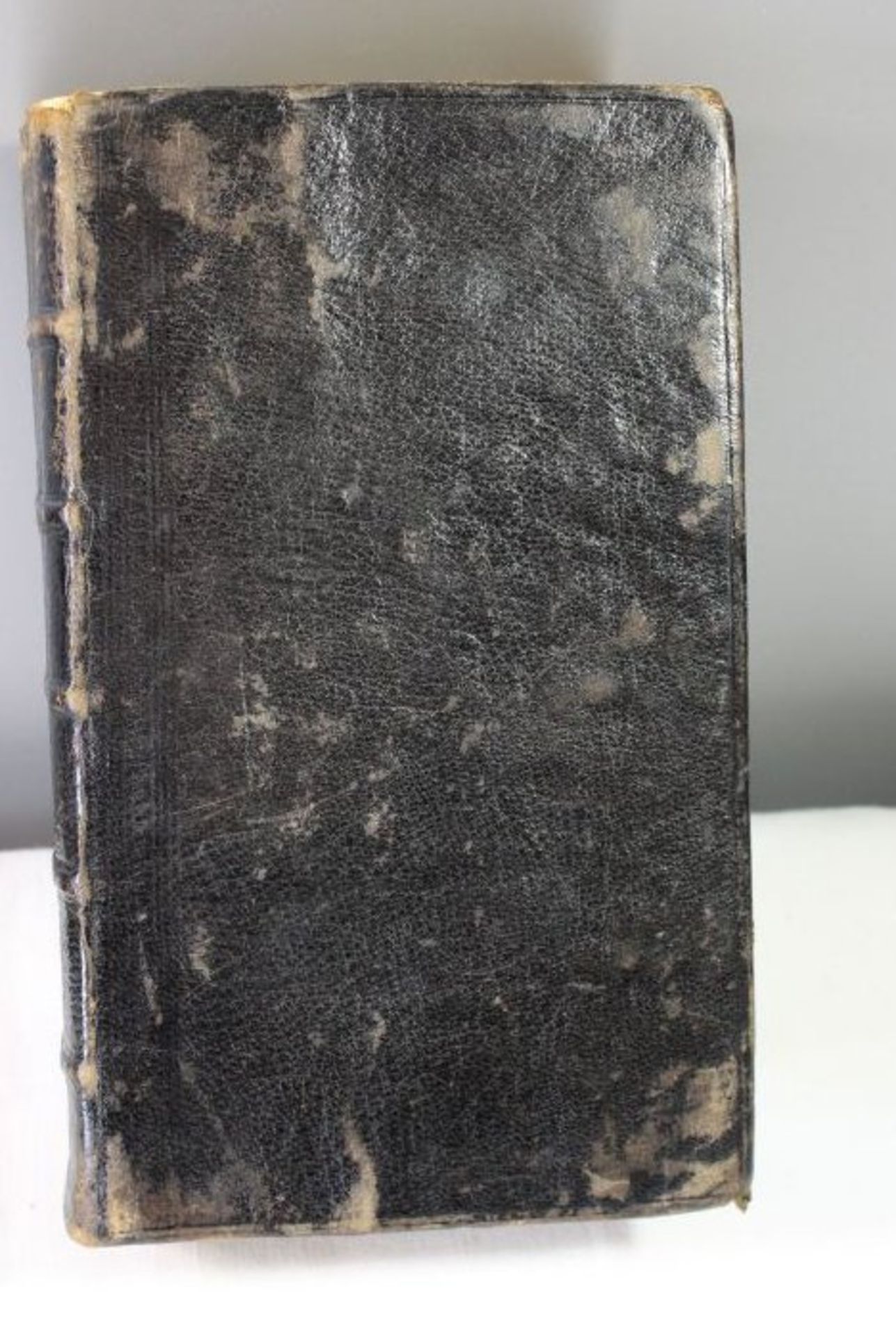 Bibel von 1761, Halle, Alters-u. Gebrauchsspuren.