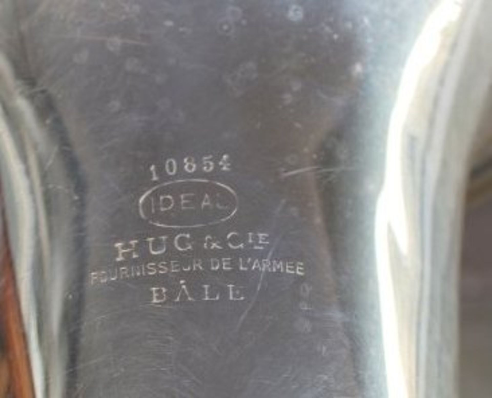 Tuba "Ideal Hug & Cie" Schweiz, L-67 cm, Mundstück fehlt, div. Druckstellen. - Image 8 of 10