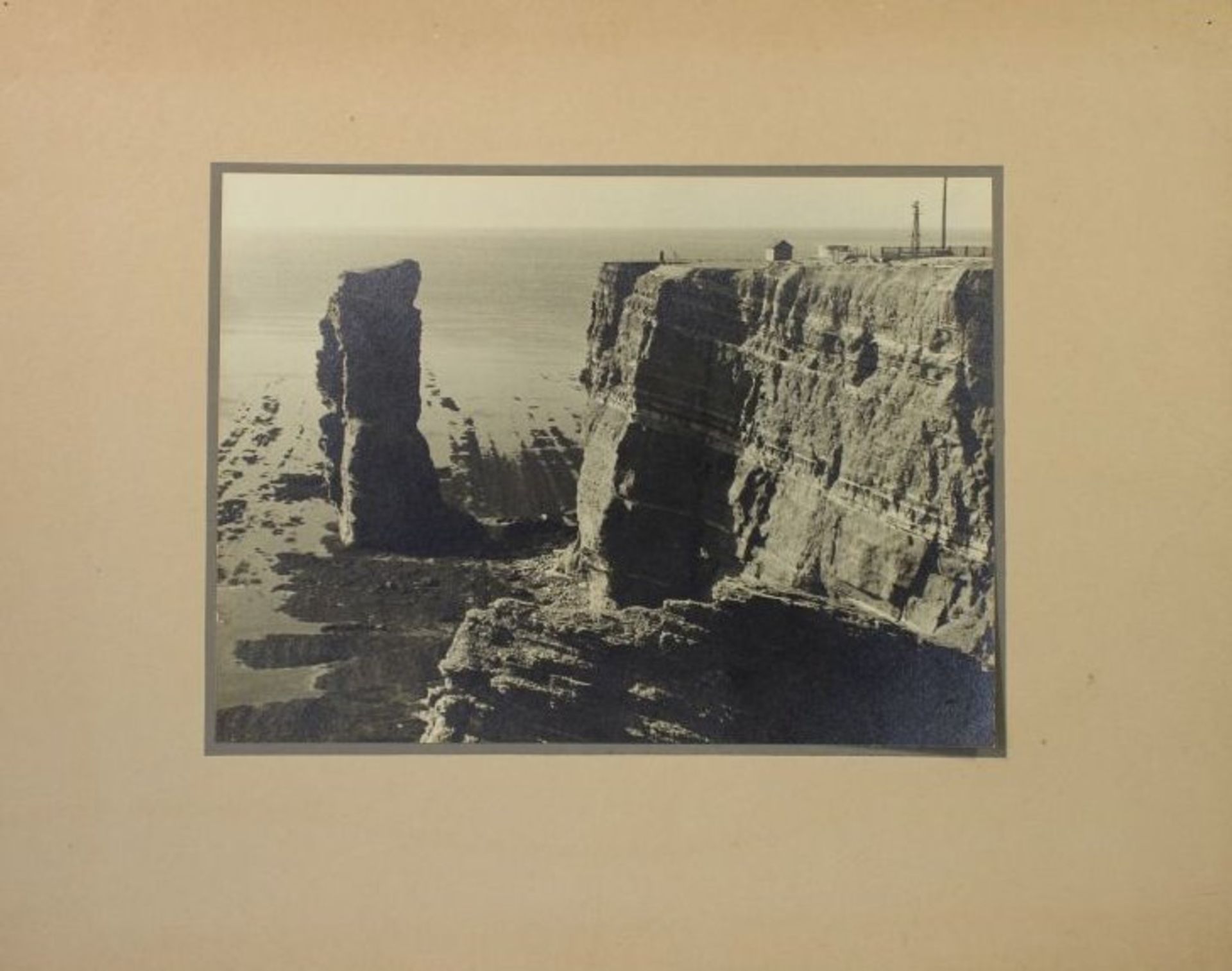 alte Fotografie ca. 1920, Franz SCHENSKY (1871-1957) ???, ungerahmt auf Pappe, 30 x 38cm.