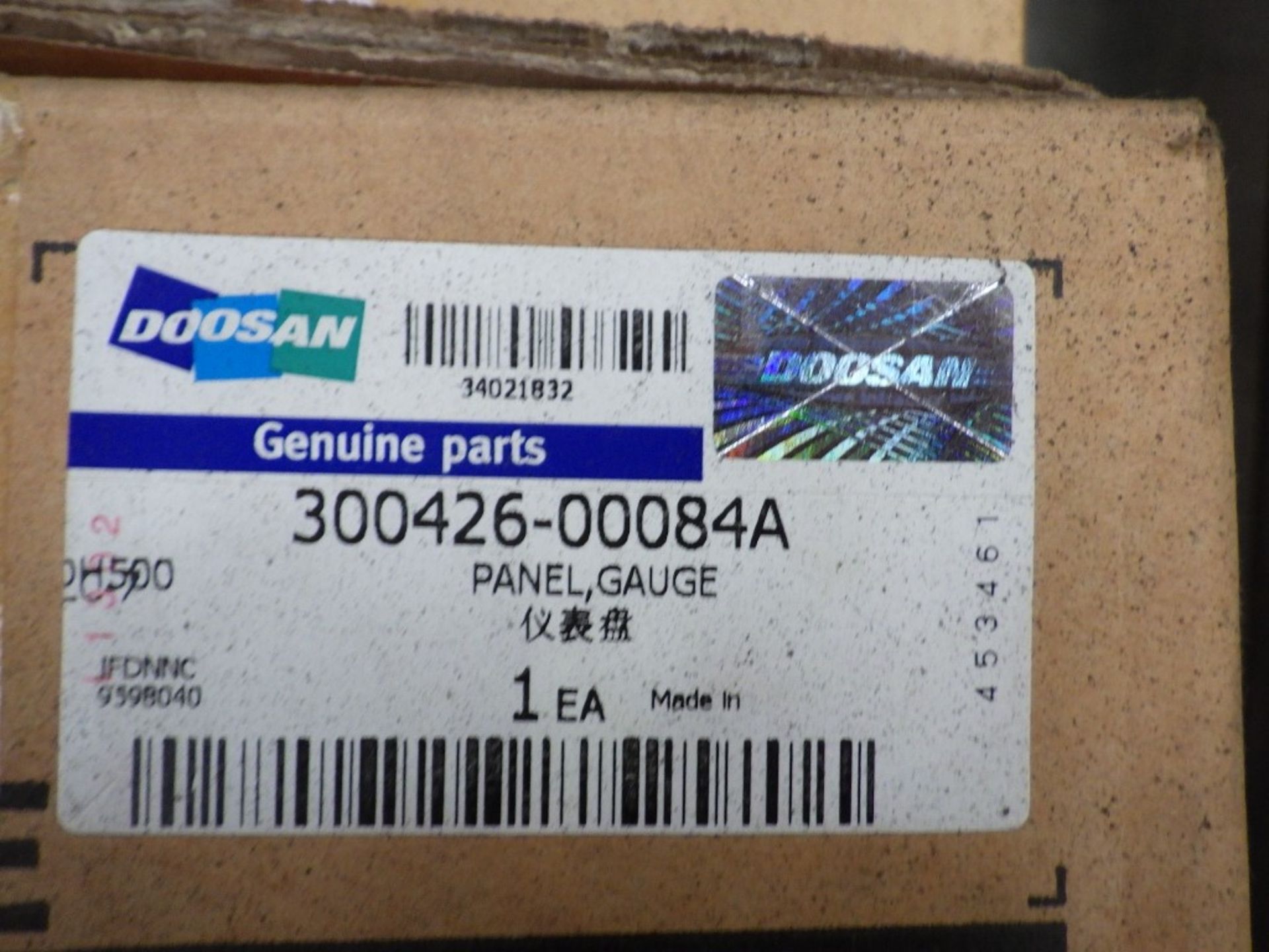 ASSORTED DOOSAN ECU / EPOS / CONTROL UNITS, SCREENS & CONTROL PANELS P/N: K1026738B (DX140?), - Image 2 of 17