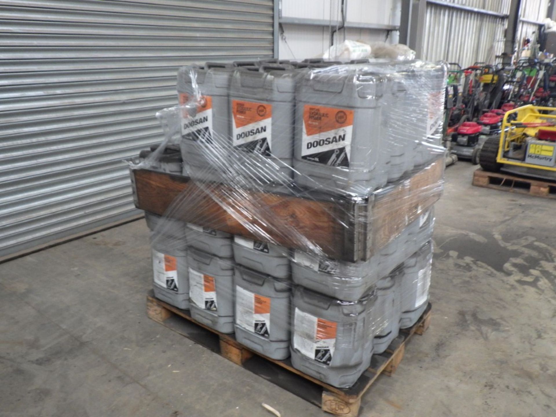DOOSAN ISO VG 46 HYDRAULIC OIL 20L SYNTHETIC BASED, 20 L CONTAINERS (36 OF)