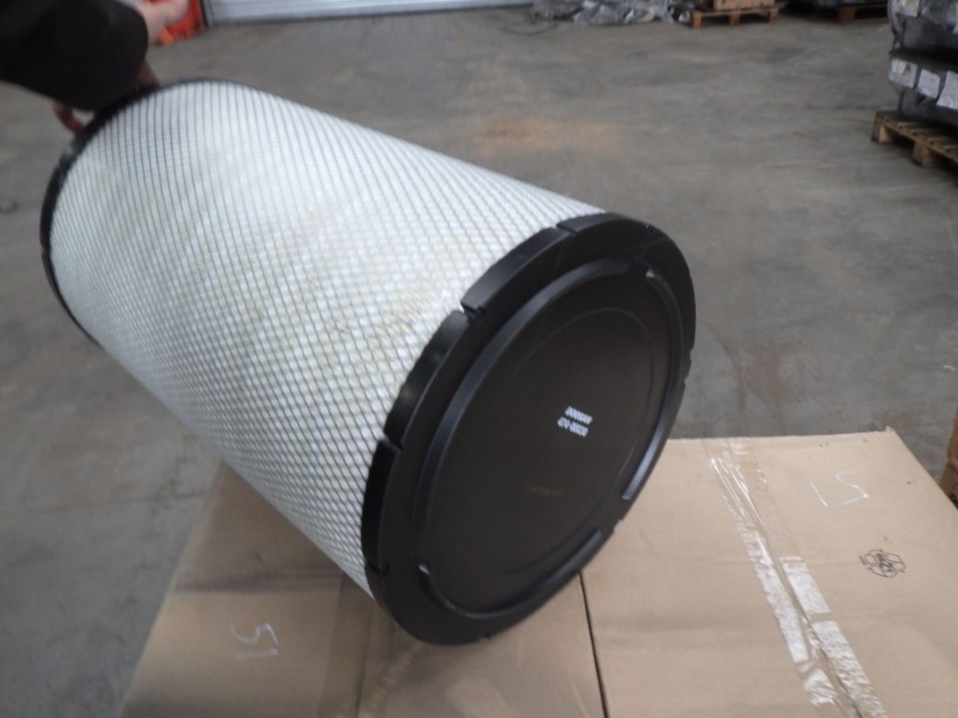 DOOSAN AIR FILTER ELEMENT - OUTER (7 OF) P/N: 474-00038 - Image 3 of 6