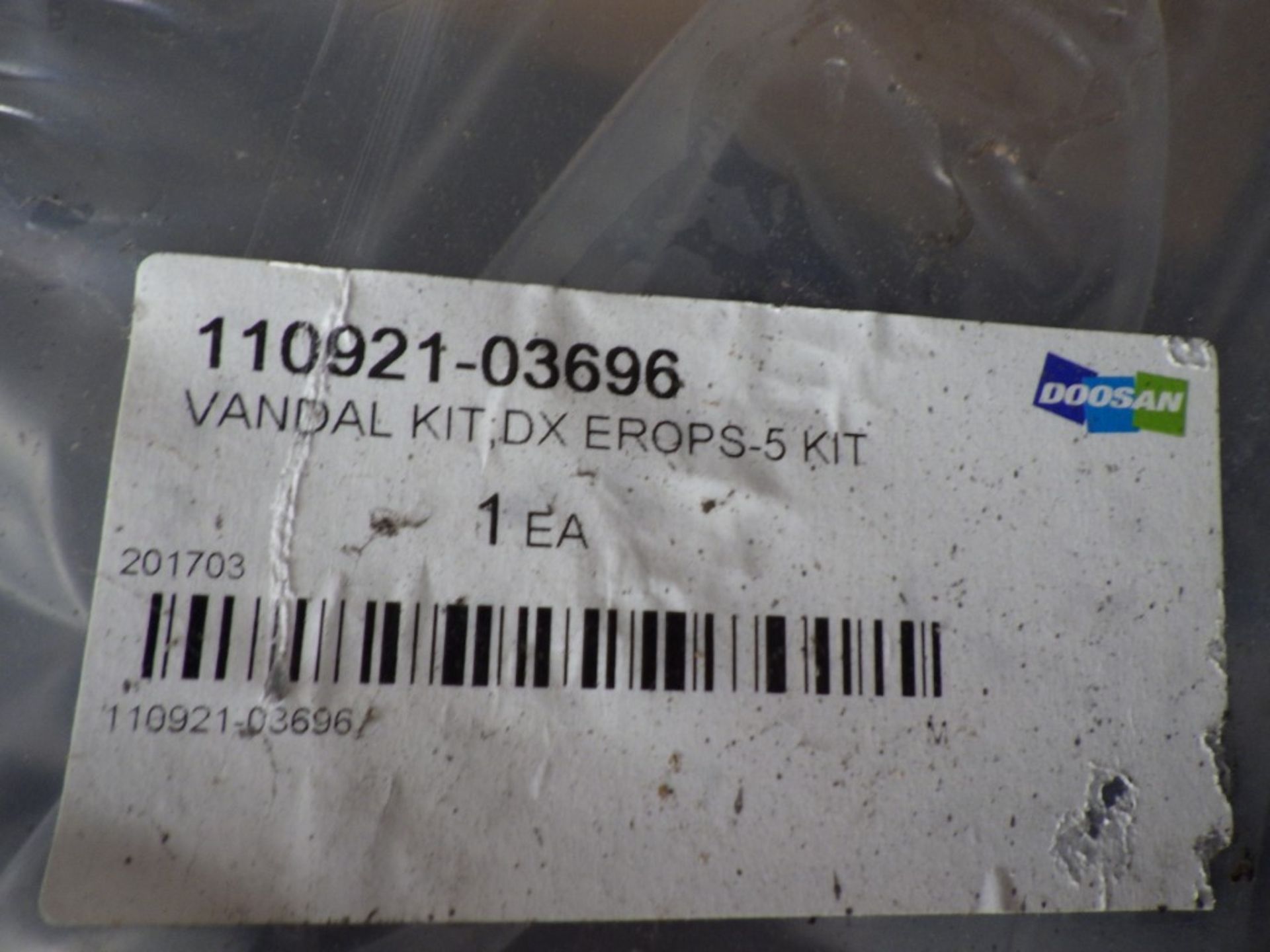 CABCARE VANDAL GUARD TO SUIT DOOSAN DX LC-5 SERIES - Image 3 of 4