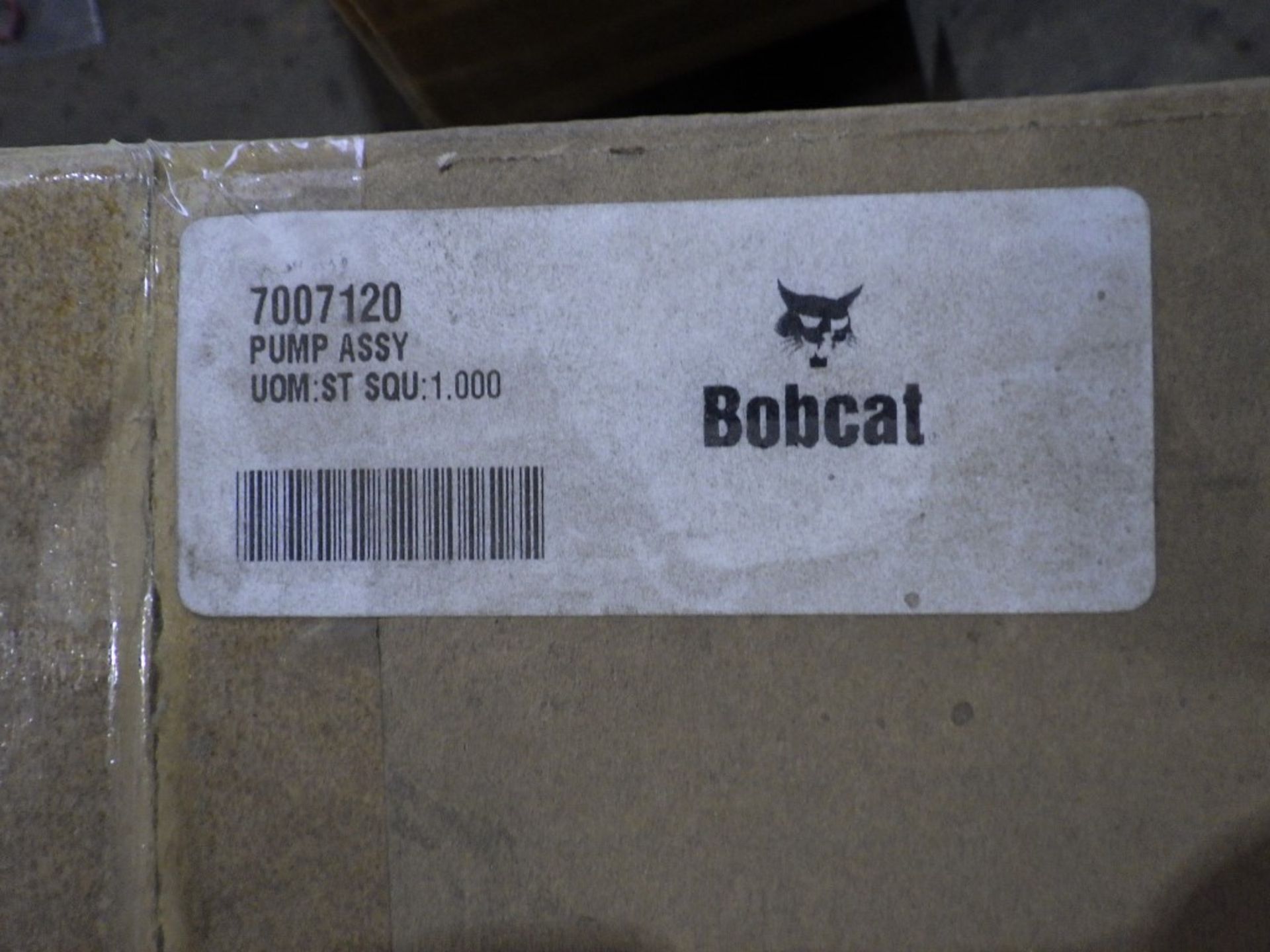 ASSORTED BOBCAT PARTS INCL. VARIOUS ENGINE PARTS, HOSES, PIPES, RADIATOR, EXCHANGER, ALTERNATORS, - Image 2 of 16