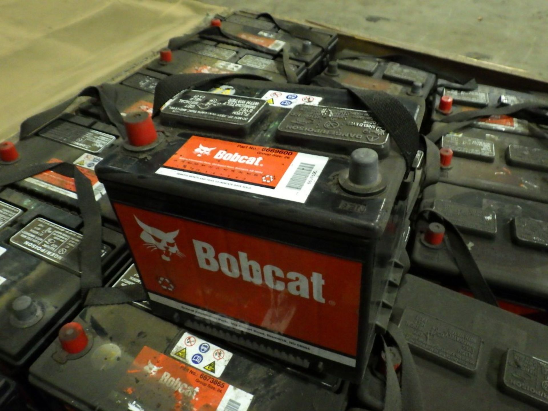 BOBCAT BATTERY SIZE 24 (9 OF) P/N: 667380 - Image 3 of 3