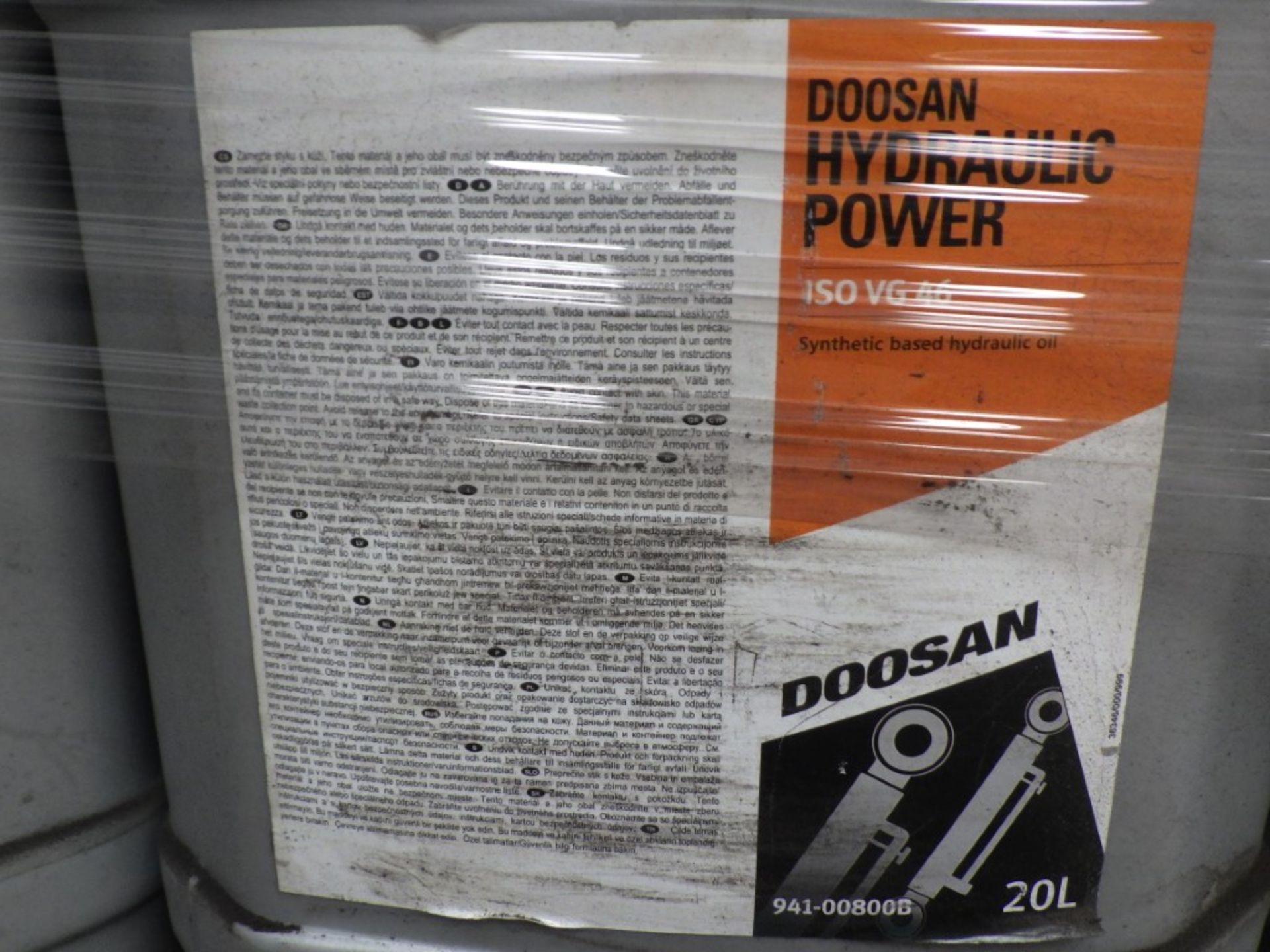 DOOSAN ISO VG 46 HYDRAULIC OIL 20L SYNTHETIC BASED, 20 L CONTAINERS (31 OF) - Image 2 of 5