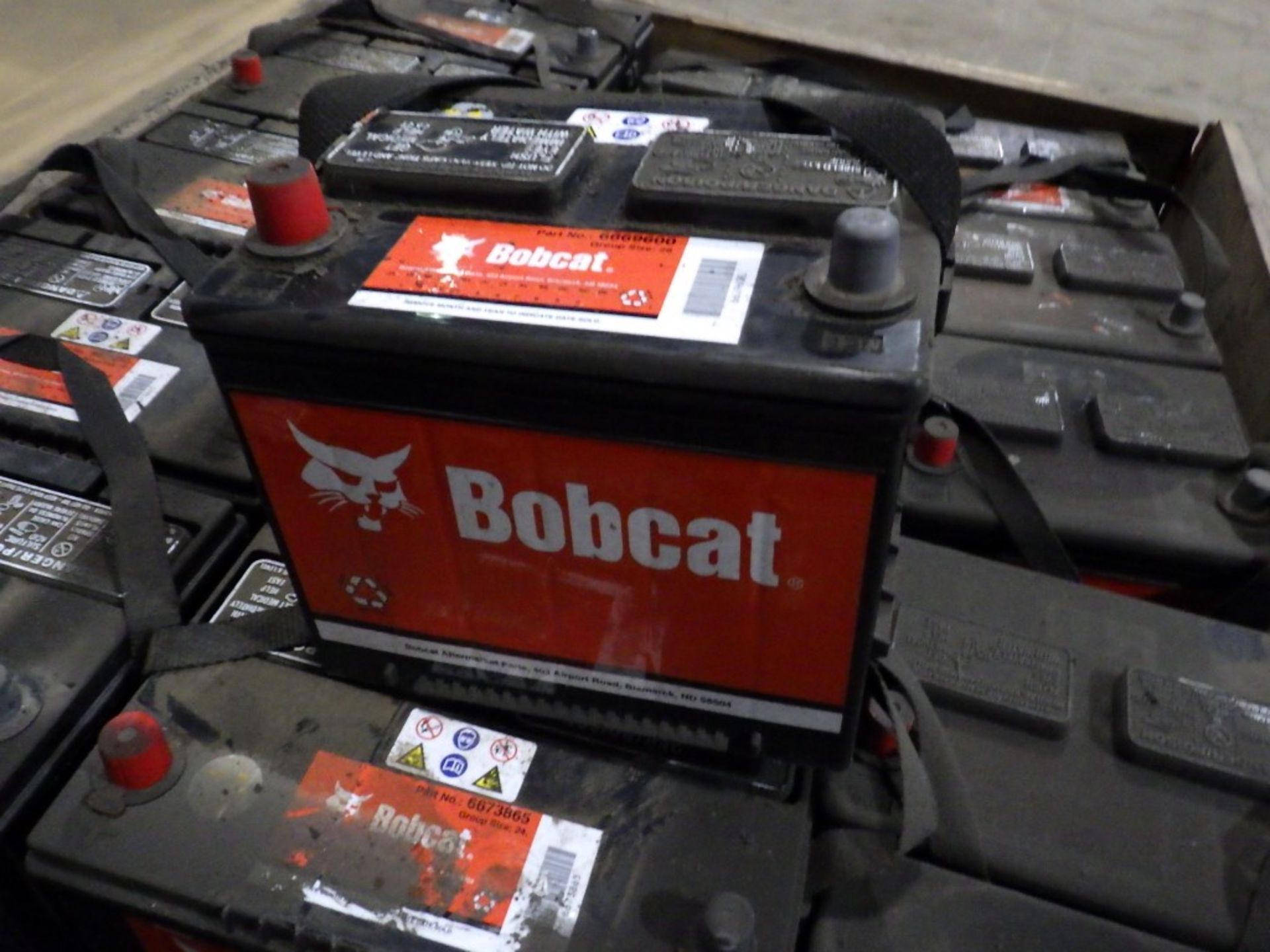 BOBCAT BATTERY SIZE 26 (8 OF) P/N: 6669600 - Image 3 of 3