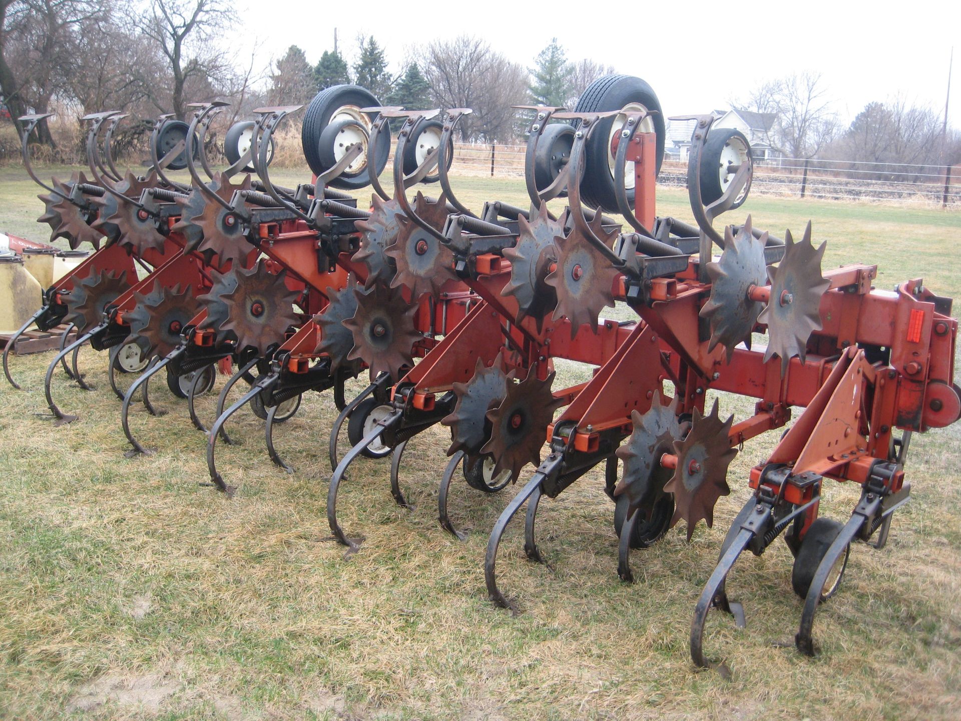 IH 183 12R CULTIVATOR - Image 4 of 14