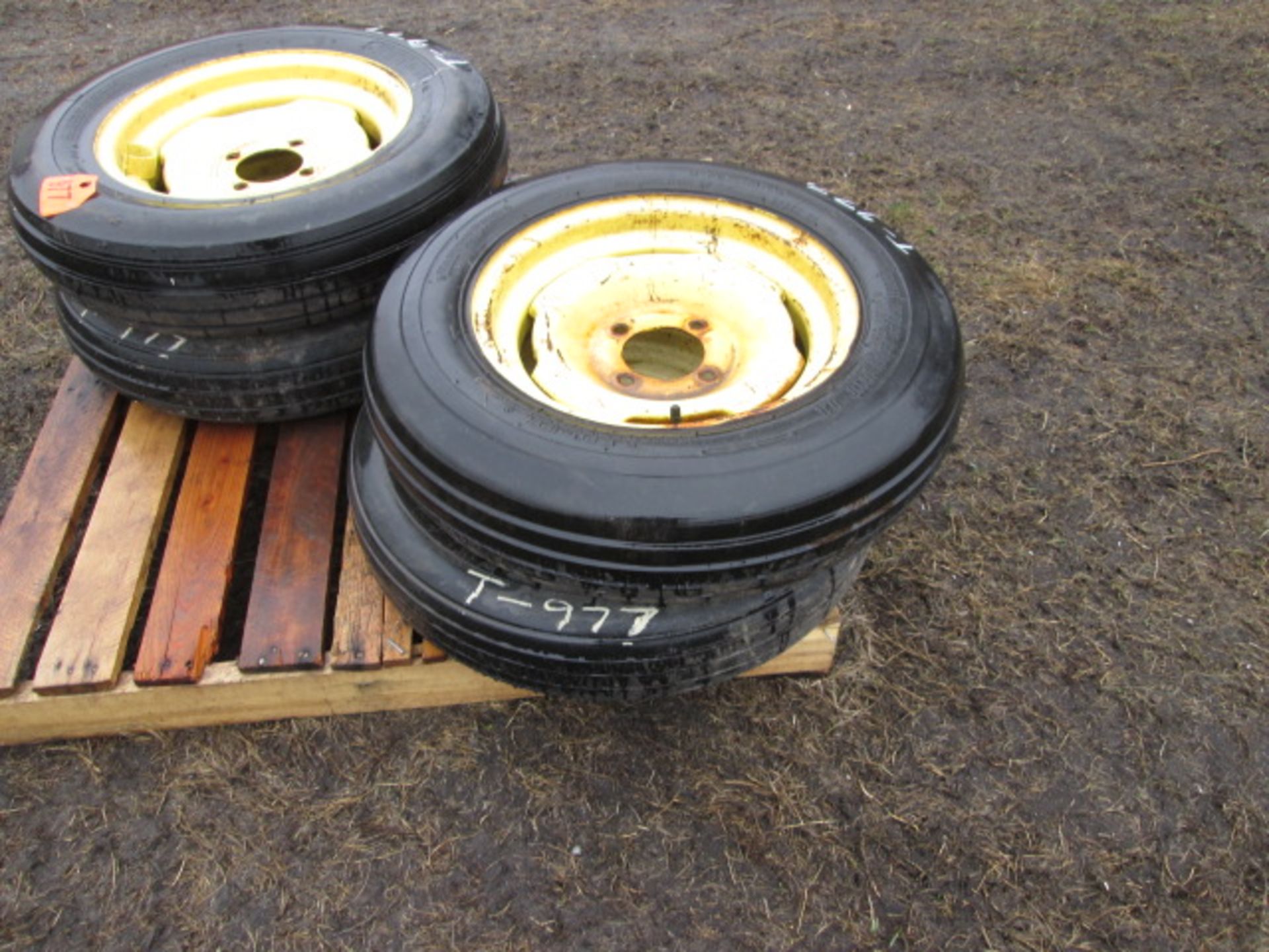 BATWING TIRES (4) - Image 2 of 5