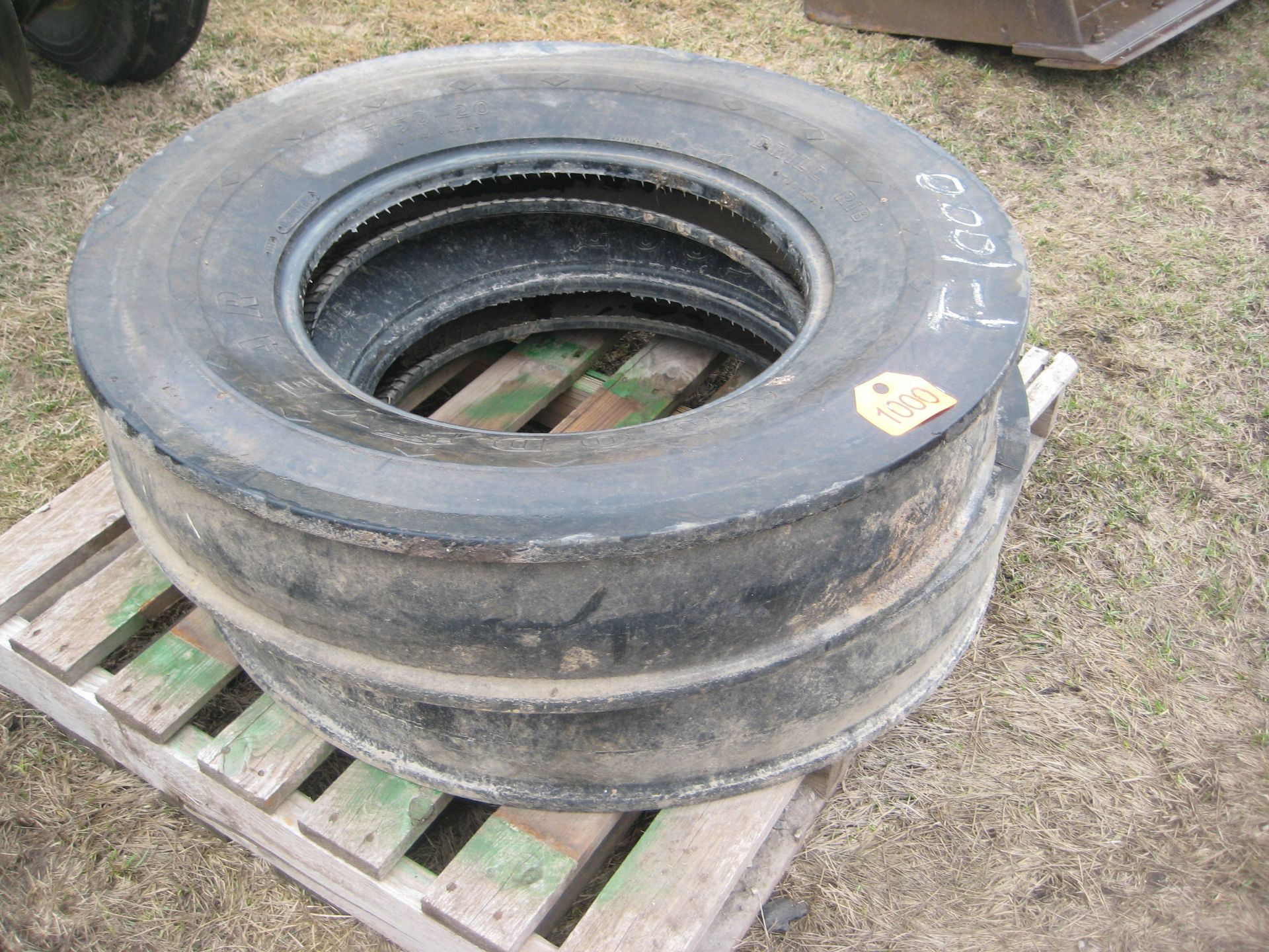 TIRES FOR MARKERS (2)